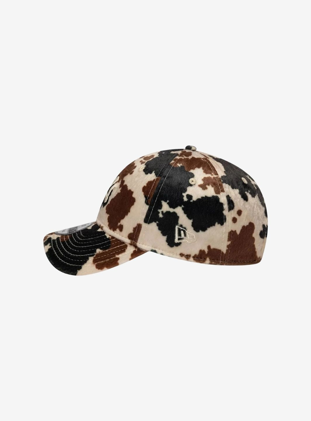 New Era New York Yankees Animal Print Beige 9TWENTY Adjustable Cap - 60844104 | ResellZone