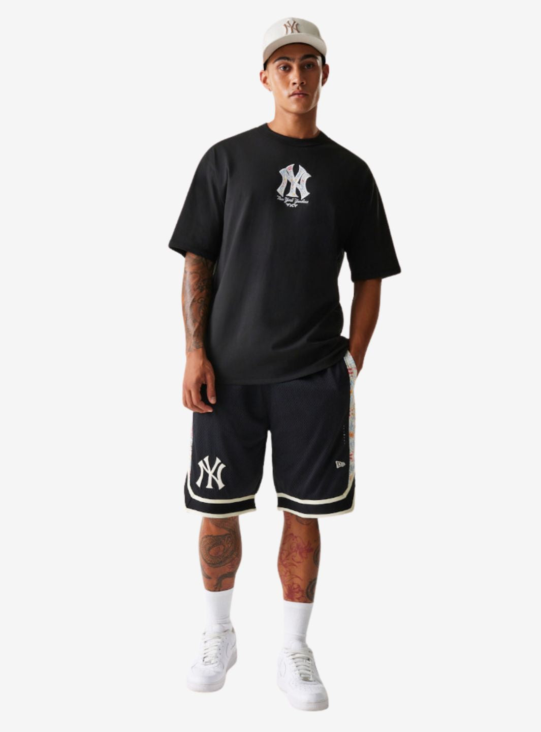 New Era New York Yankees MLB Infill Black Mesh Shorts - 60667831 | ResellZone