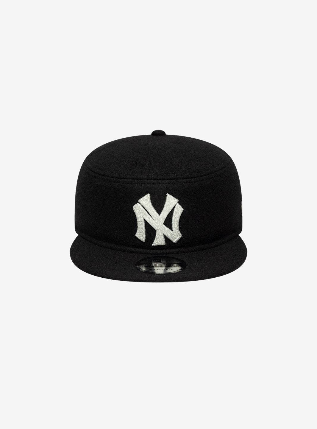 New Era New York Yankees MLB Pillow Black Adjustable Cap with Pin Badge | ResellZone