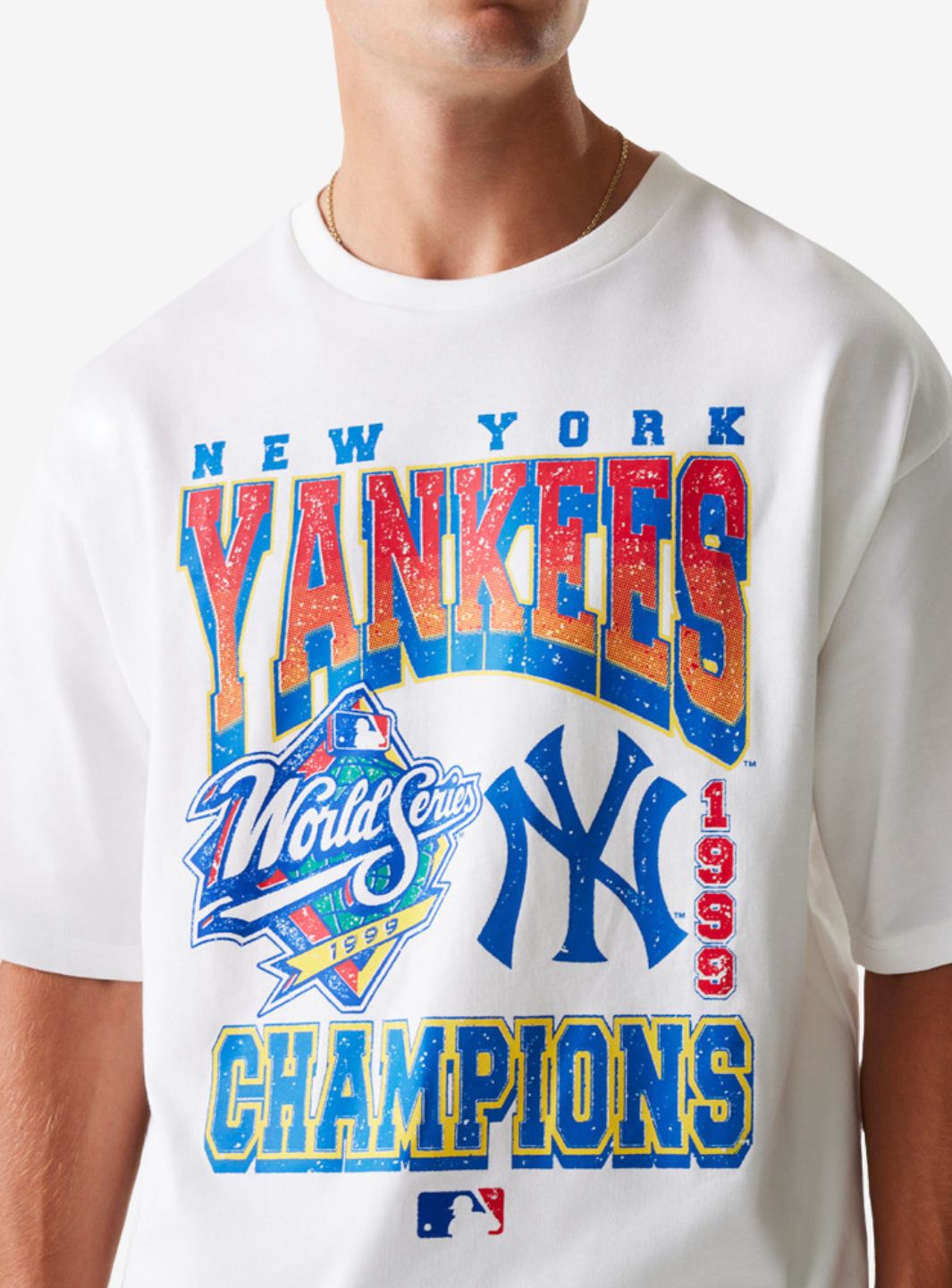 New Era New York Yankees MLB World Series White Oversized T-Shirt - 60667817 | ResellZone