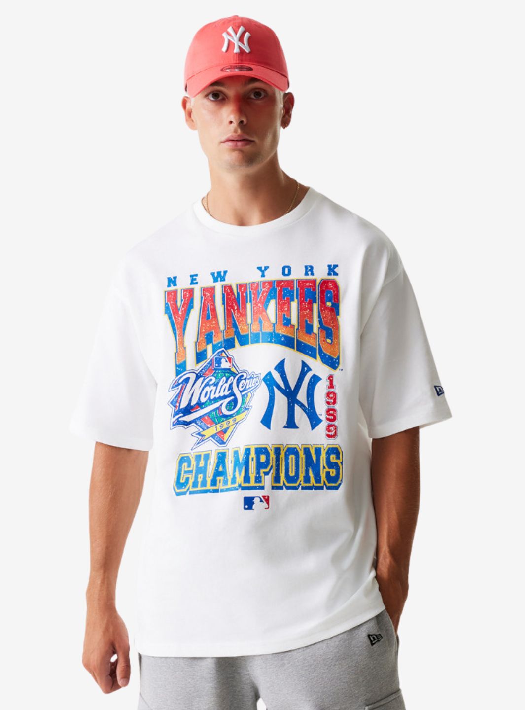 New Era New York Yankees MLB World Series White Oversized T-Shirt - 60667817 | ResellZone