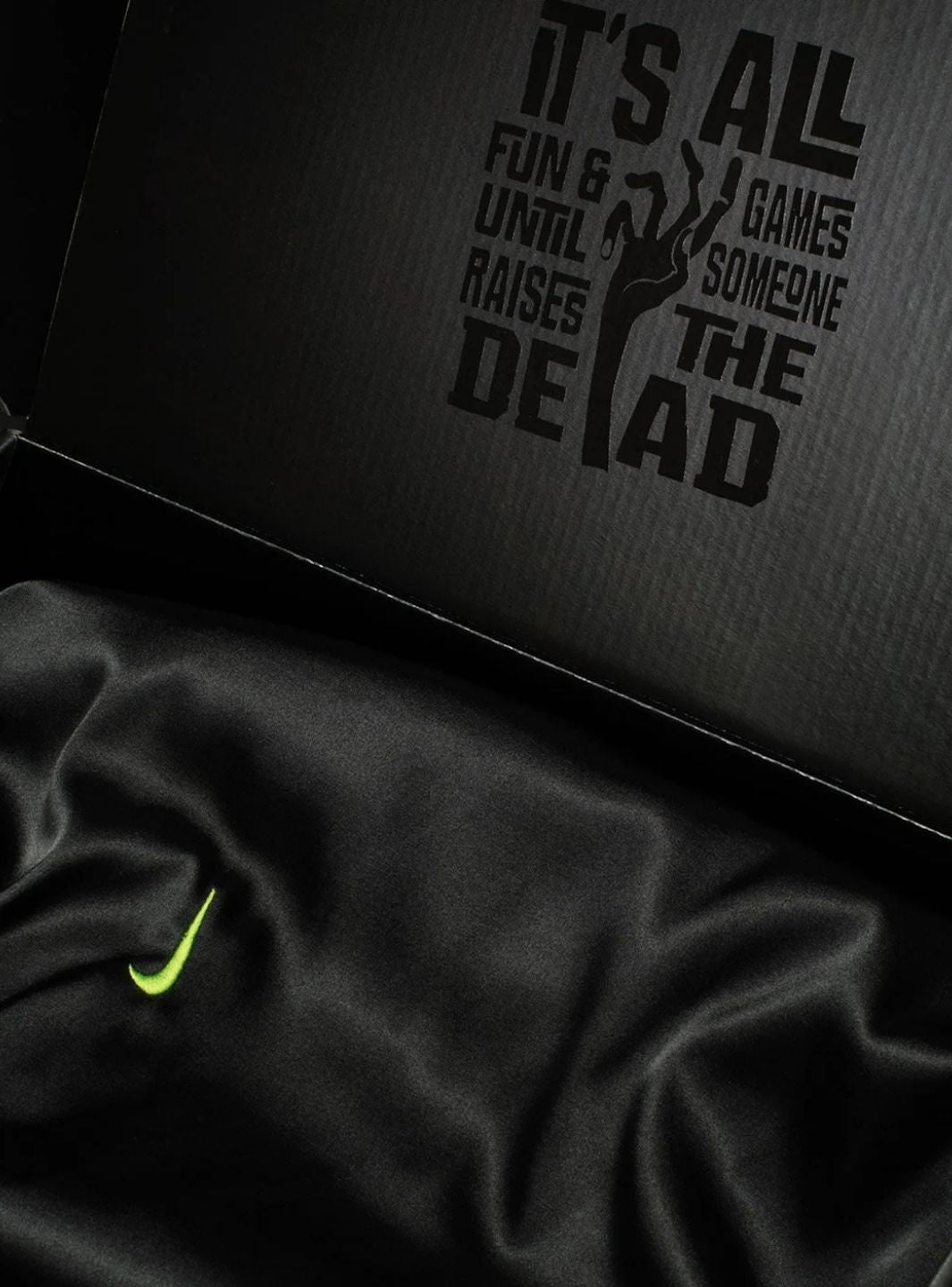 Nike Air Foamposite One ParaNorman - 579771-003 | ResellZone