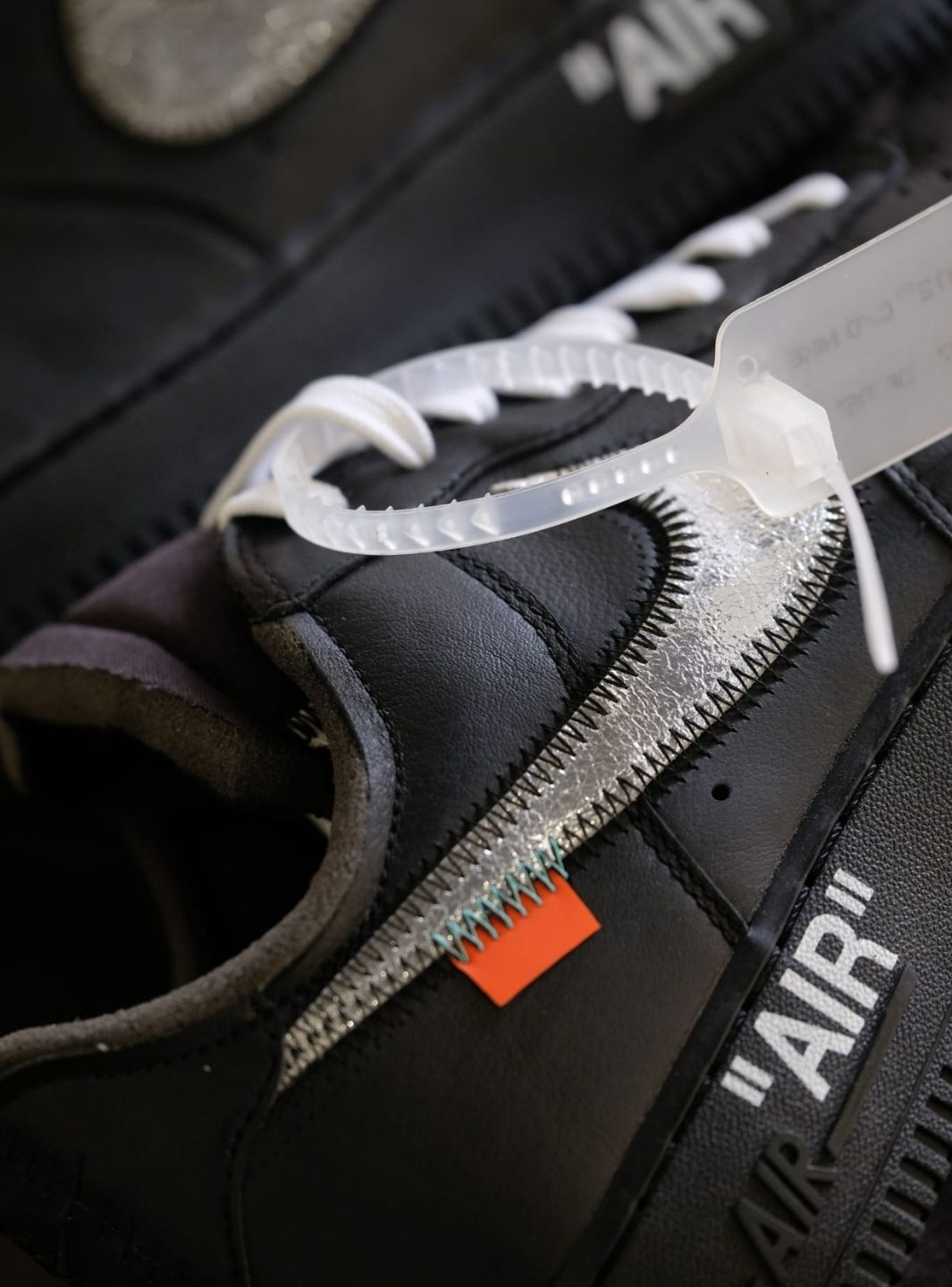 Nike Air Force 1 Low '07 Off-White MoMA (with Socks) - AV5210-001 | ResellZone