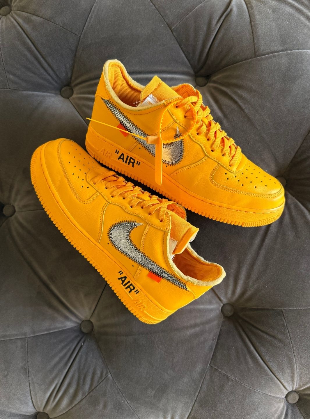 Nike Air Force 1 Low Off-White ICA University Gold - Sneakers Usate | ResellZone