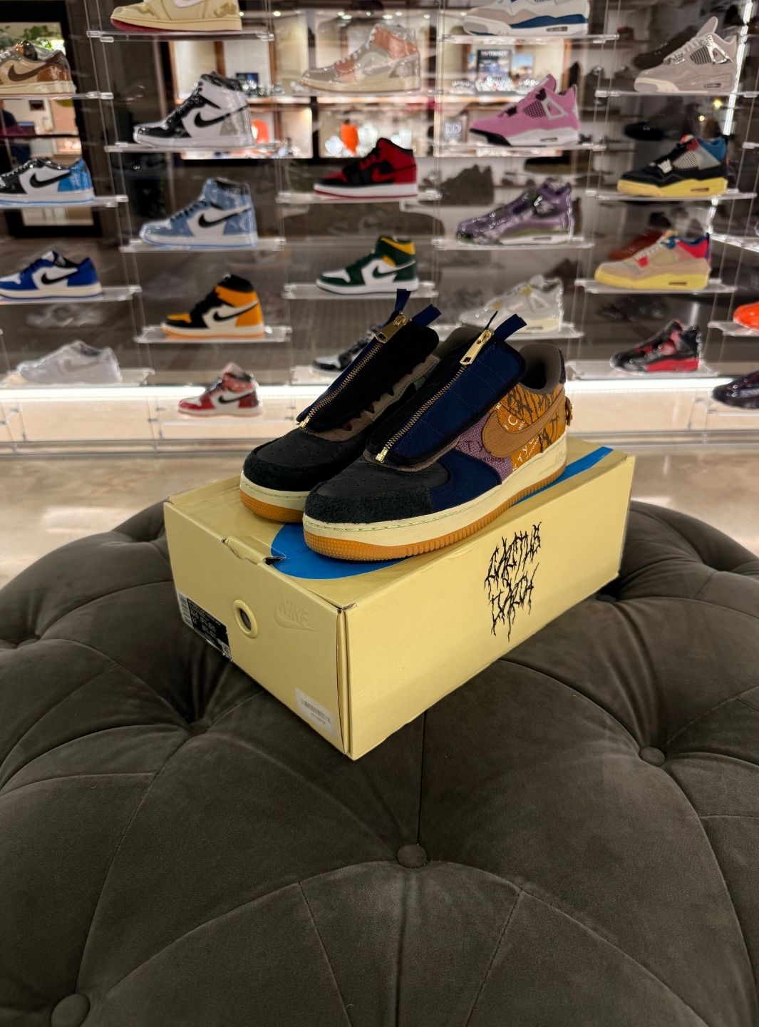 Nike Air Force 1 Low Travis Scott Cactus Jack - Sneakers Usate | ResellZone