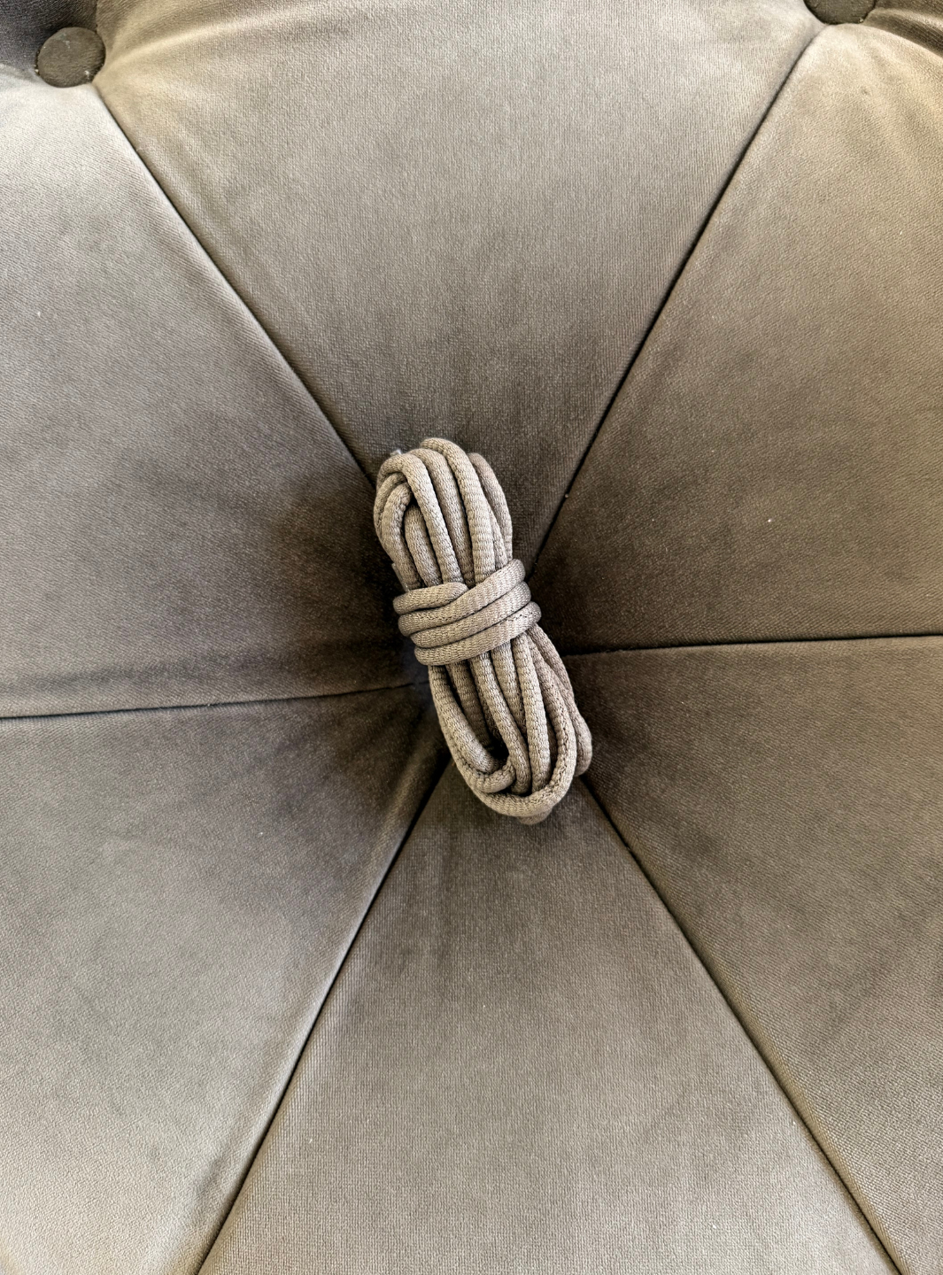 Nike Air Max 1 Travis Scott Cactus Jack Saturn Gold - Sneakers Usate | ResellZone