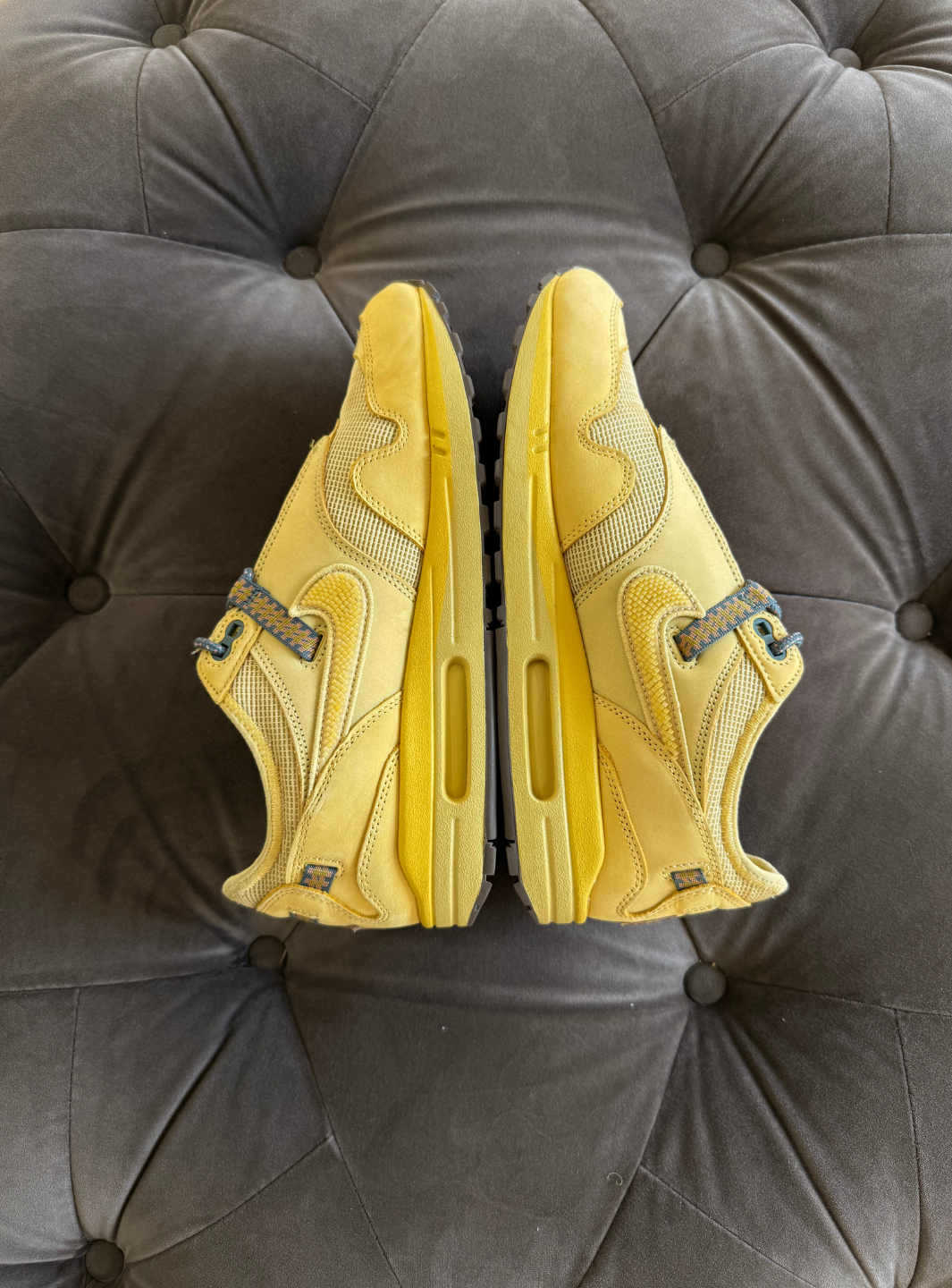 Nike Air Max 1 Travis Scott Cactus Jack Saturn Gold - Sneakers Usate | ResellZone