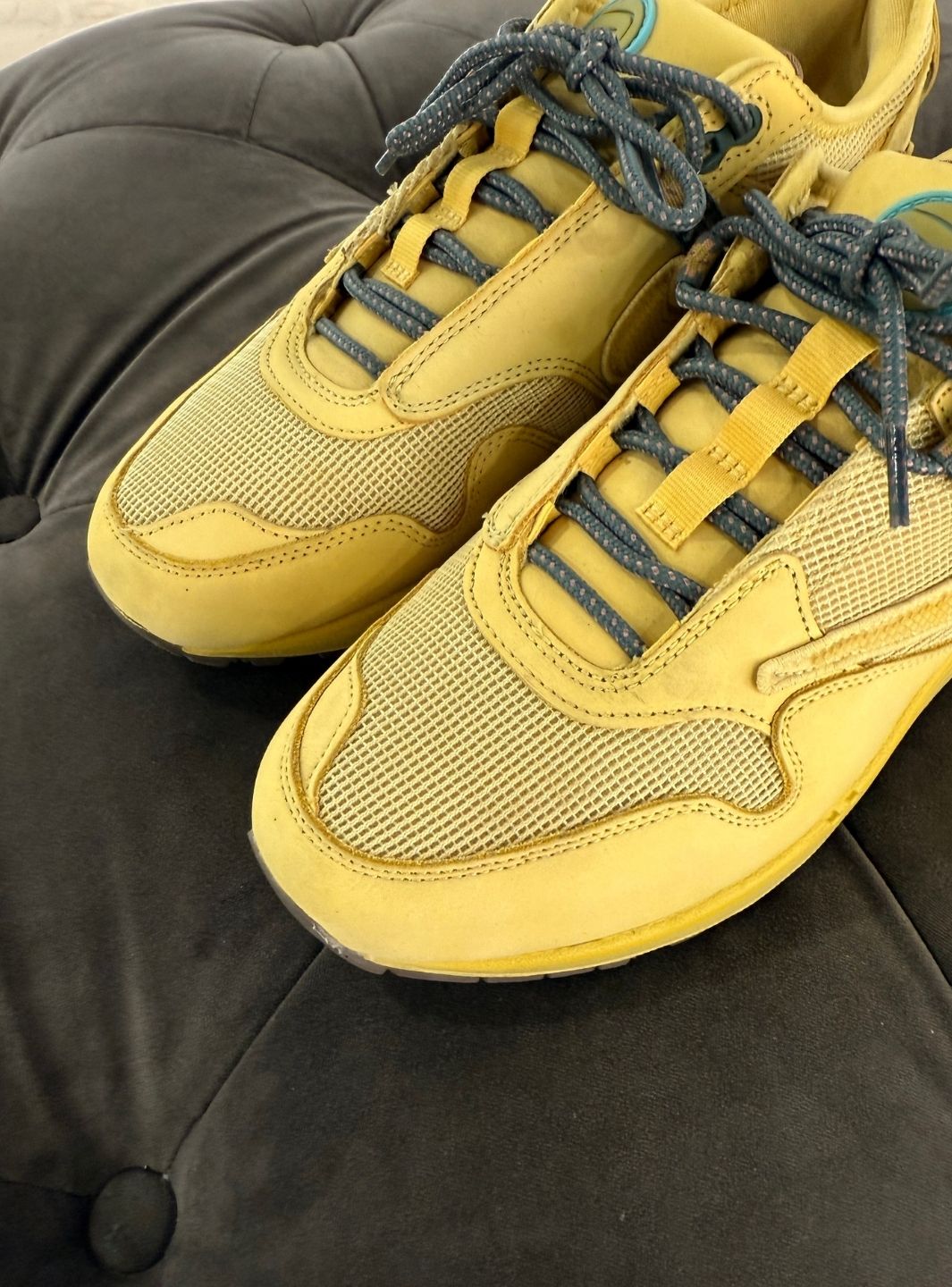 Nike Air Max 1 Travis Scott Cactus Jack Saturn Gold - Sneakers Usate | ResellZone