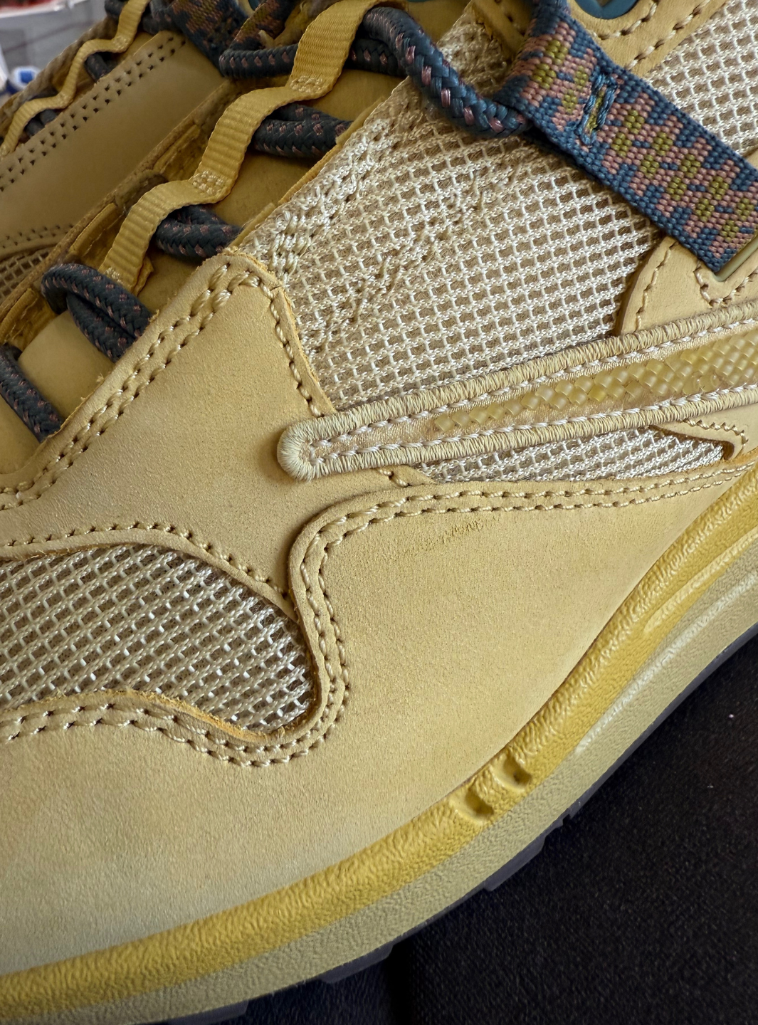 Nike Air Max 1 Travis Scott Cactus Jack Saturn Gold - Sneakers Usate | ResellZone