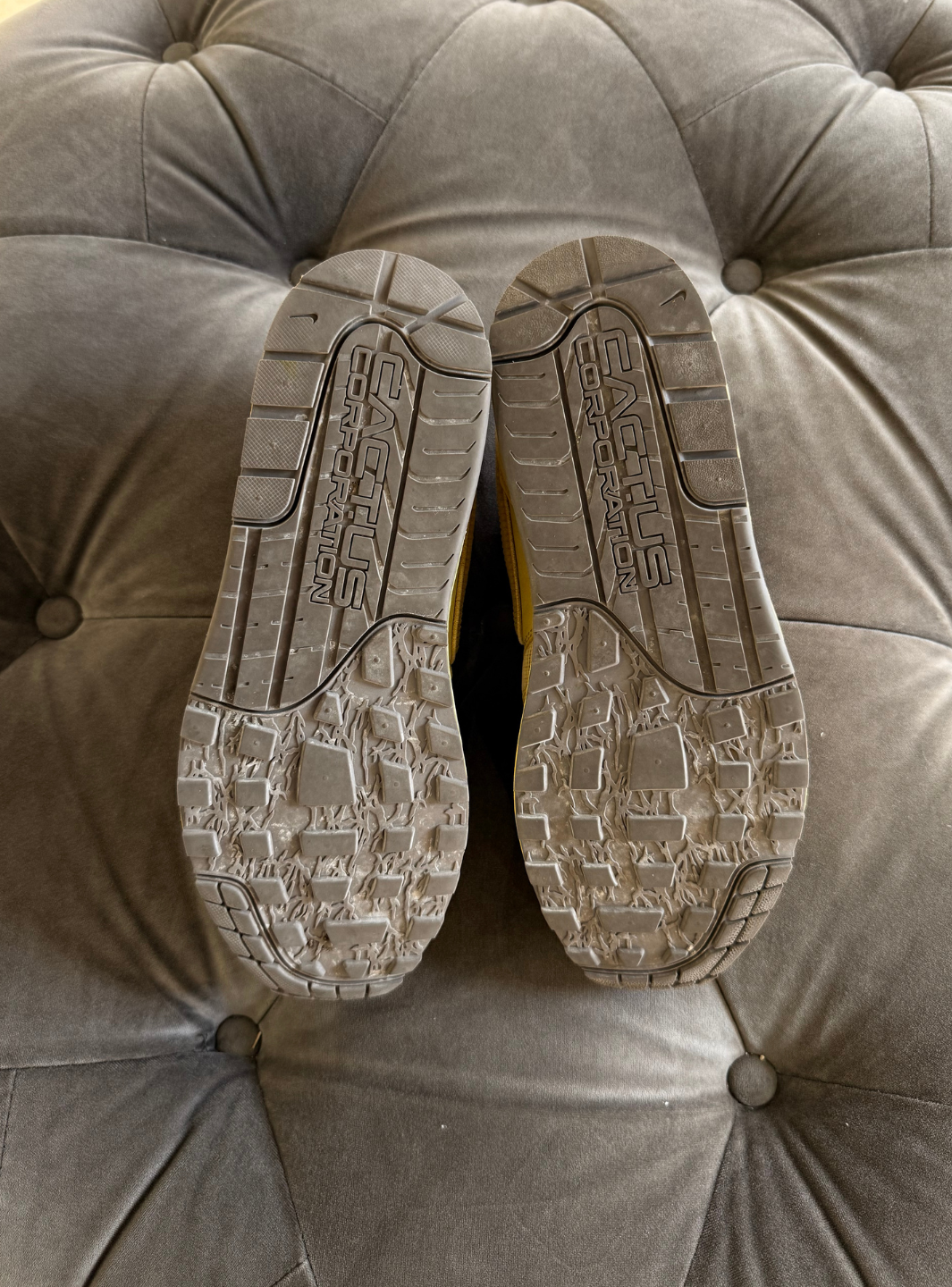 Nike Air Max 1 Travis Scott Cactus Jack Saturn Gold - Sneakers Usate | ResellZone