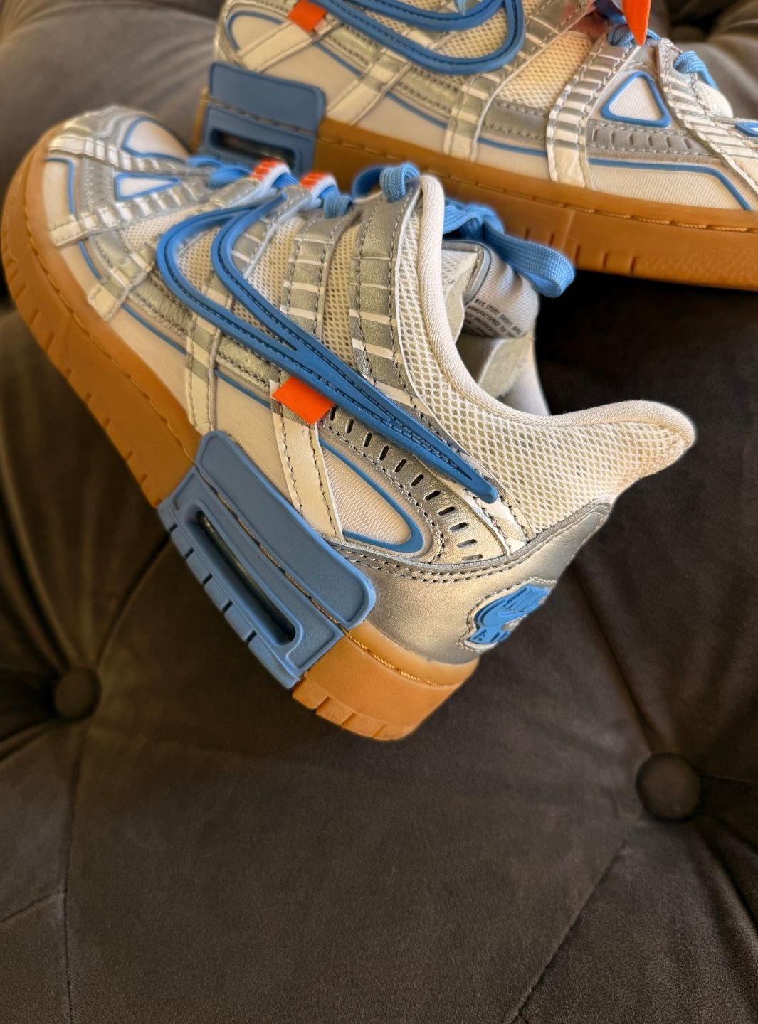 Nike Air Rubber Dunk Off-White UNC - Sneakers Usate | ResellZone