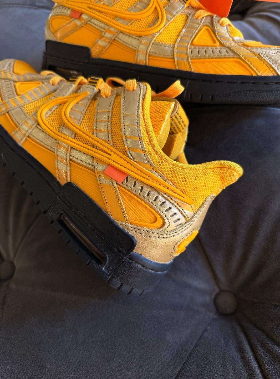 Nike Air Rubber Dunk Off-White University Gold - Sneakers Usate | ResellZone