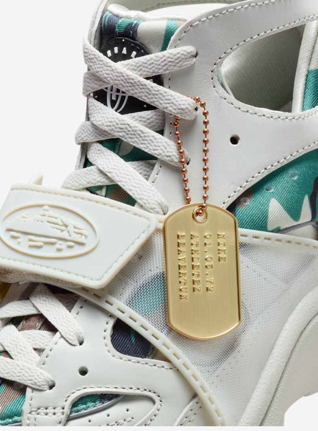 Nike Air Trainer Huarache Corteiz Light Bone - FQ8793-002 | ResellZone