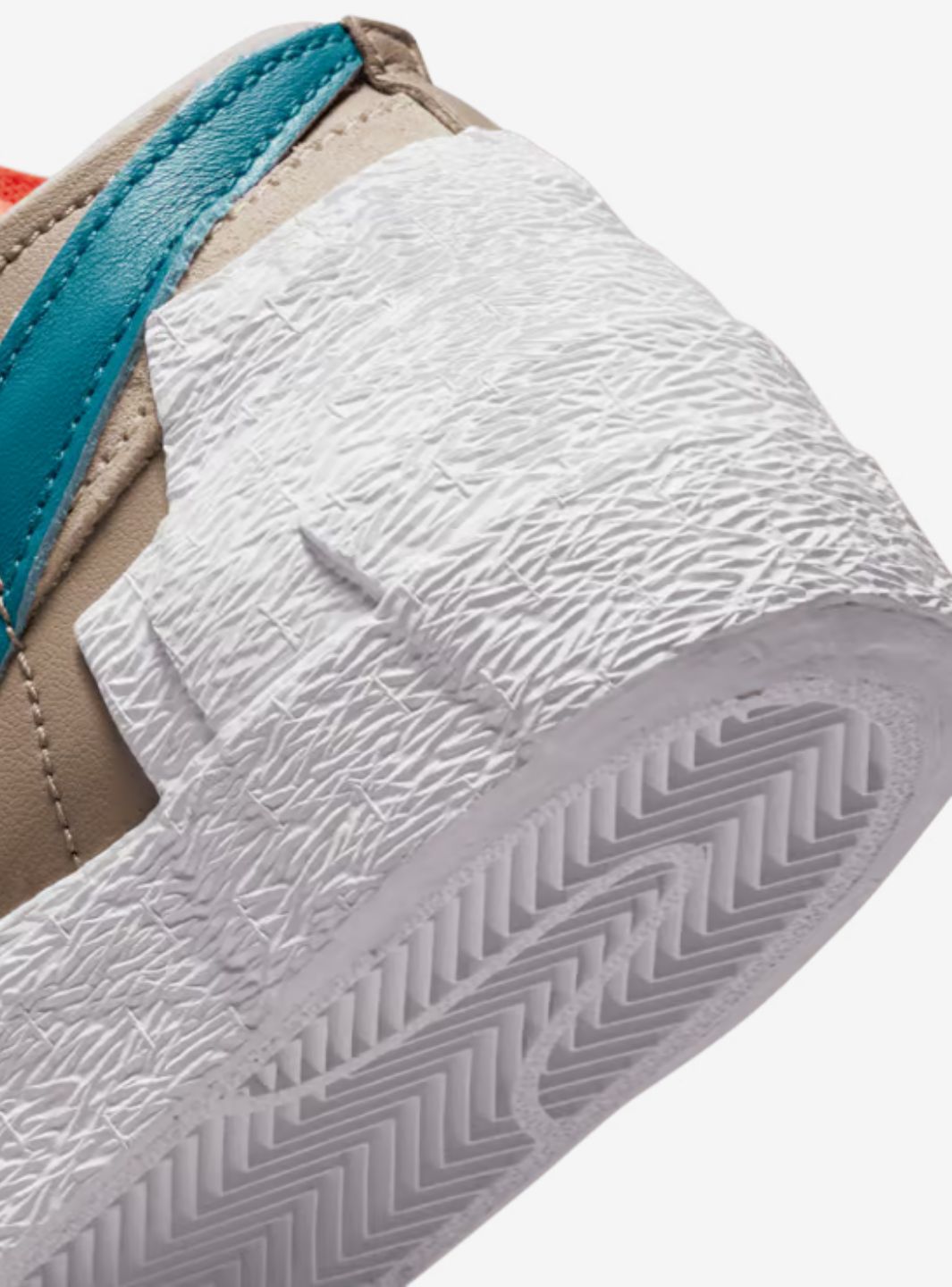 Nike Blazer Low Sacai KAWS Reed - DM7901-200 | ResellZone