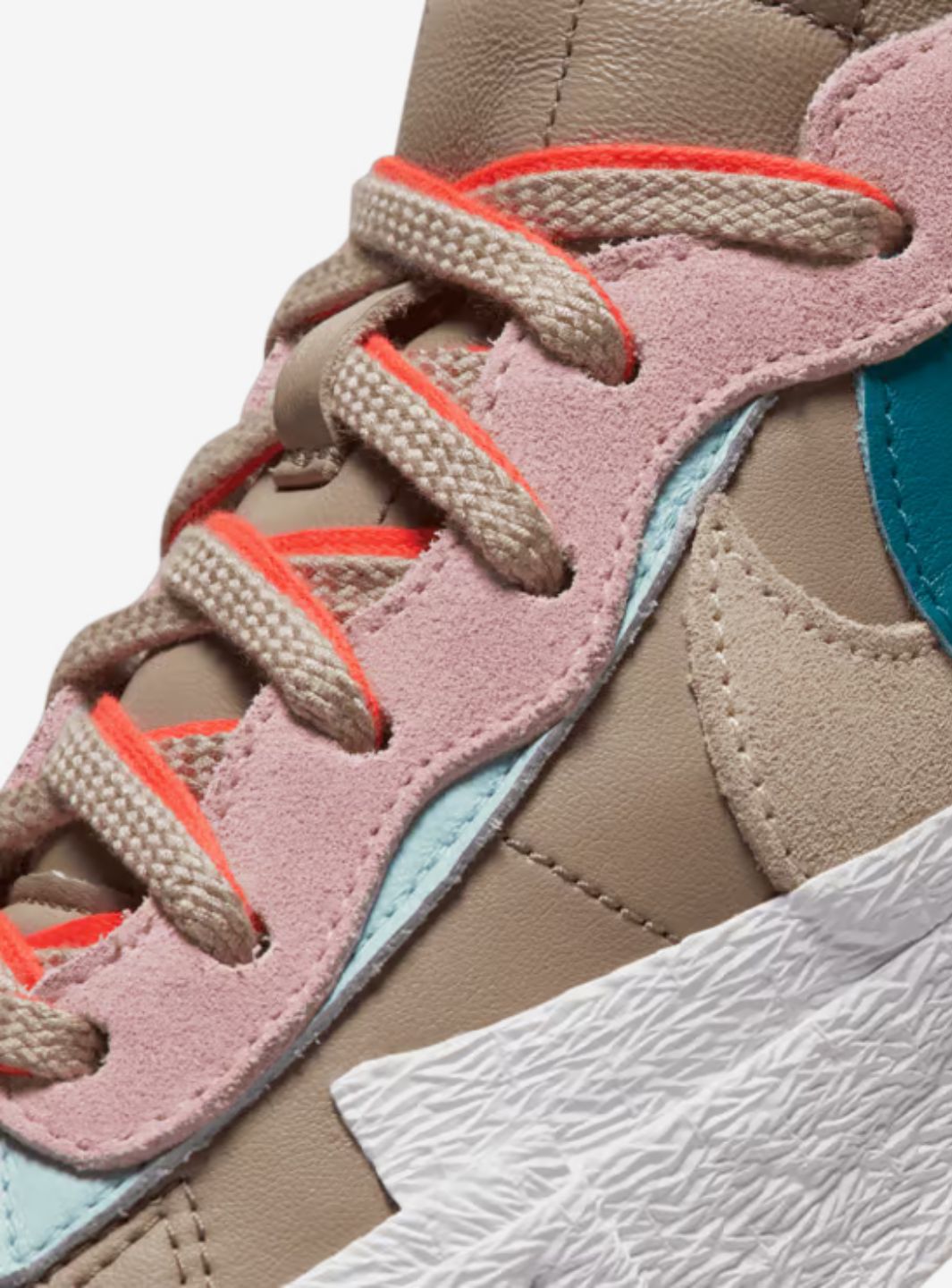 Nike Blazer Low Sacai KAWS Reed - DM7901-200 | ResellZone