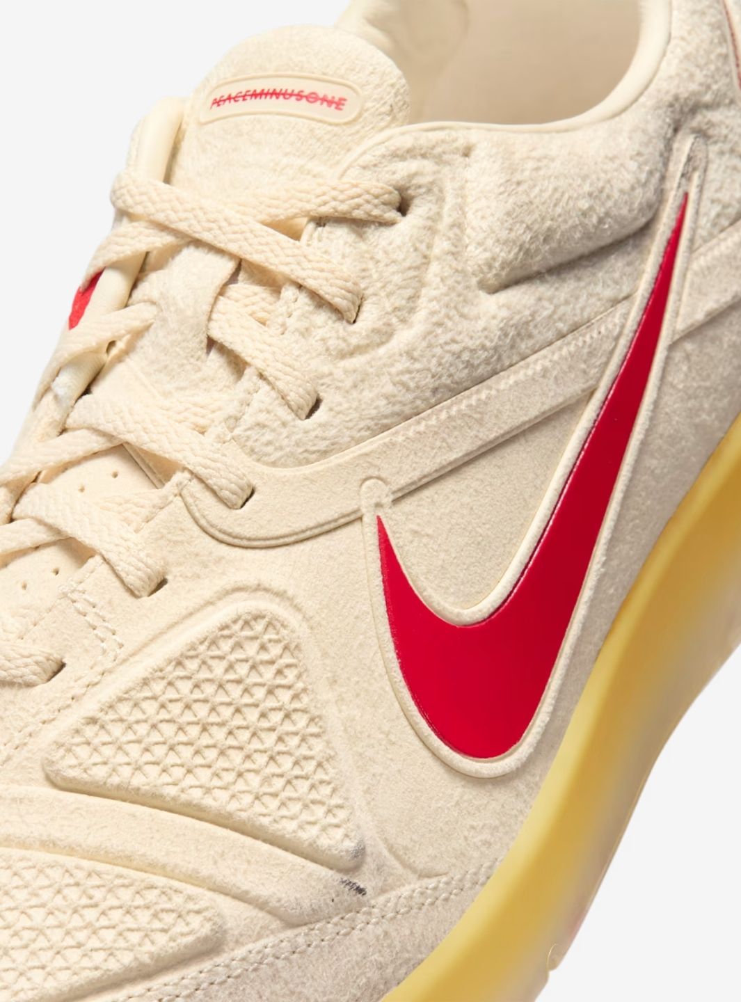 Nike Cryoshot CTR360 Maestri II G-Dragon Peaceminusone Natural University Red - HQ1460-100 | ResellZone