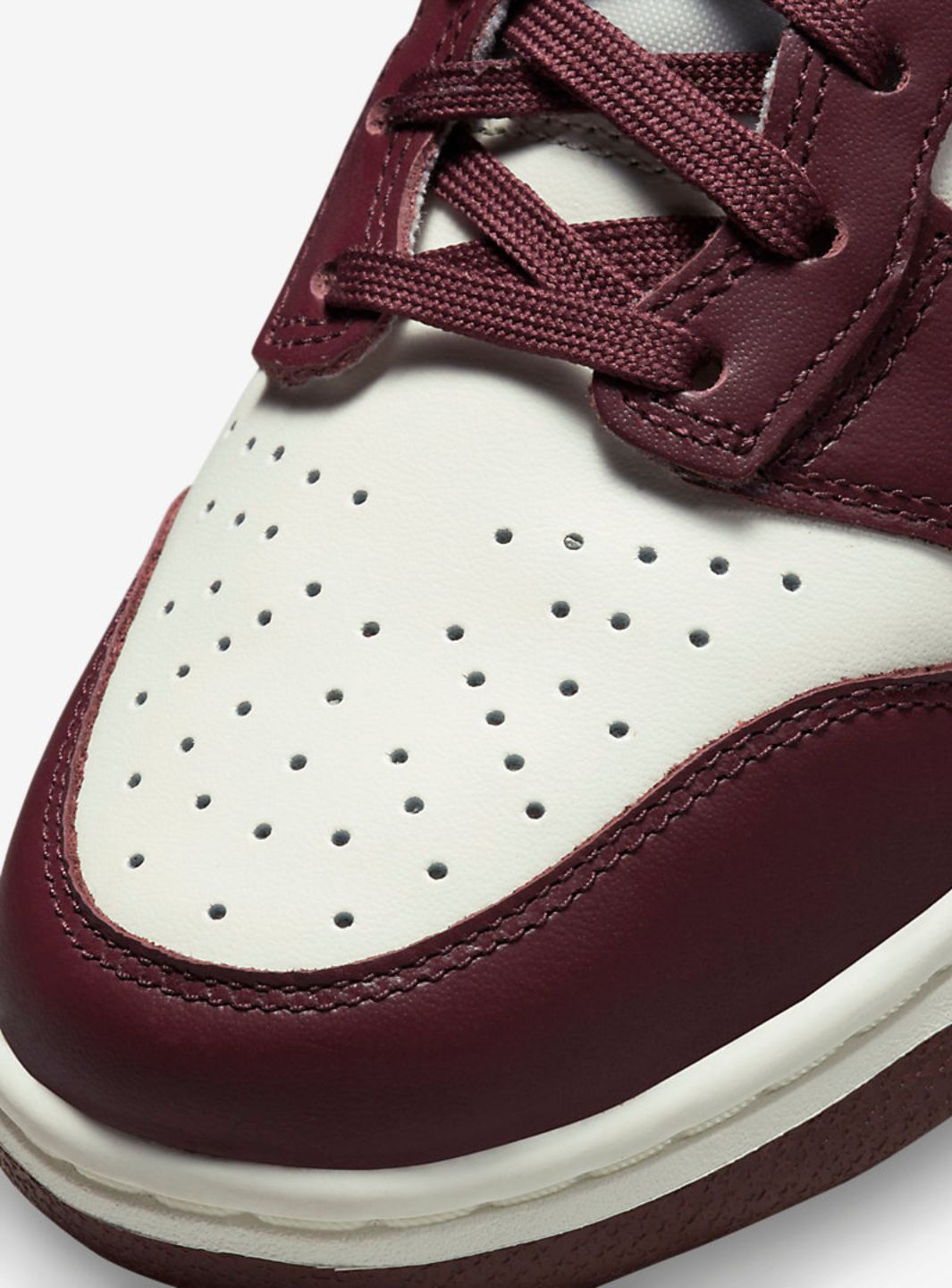 Nike Dunk High Burgundy Crush - DD1869-601 | ResellZone
