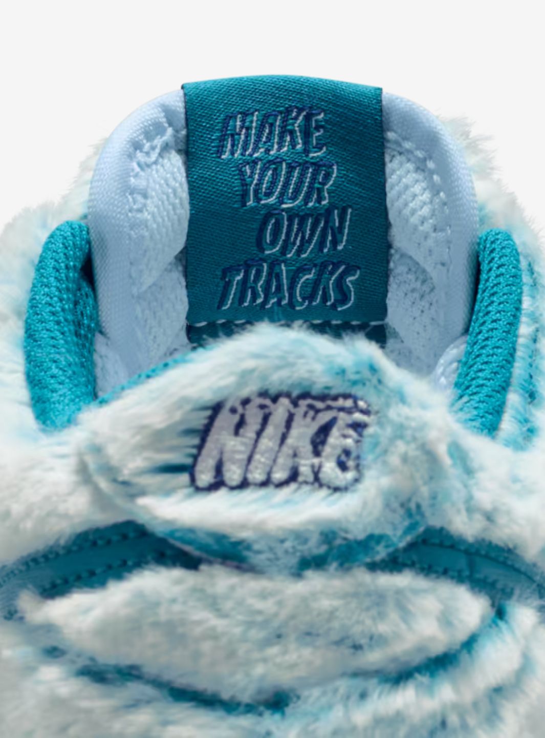 Nike Dunk Low Abominable Snowman (GS) - IM7171-301 | ResellZone