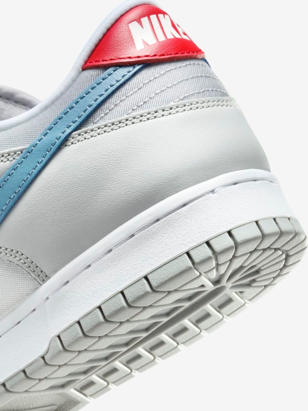Nike Dunk Low Silver Surfer (2024) - HF0391-001 | ResellZone
