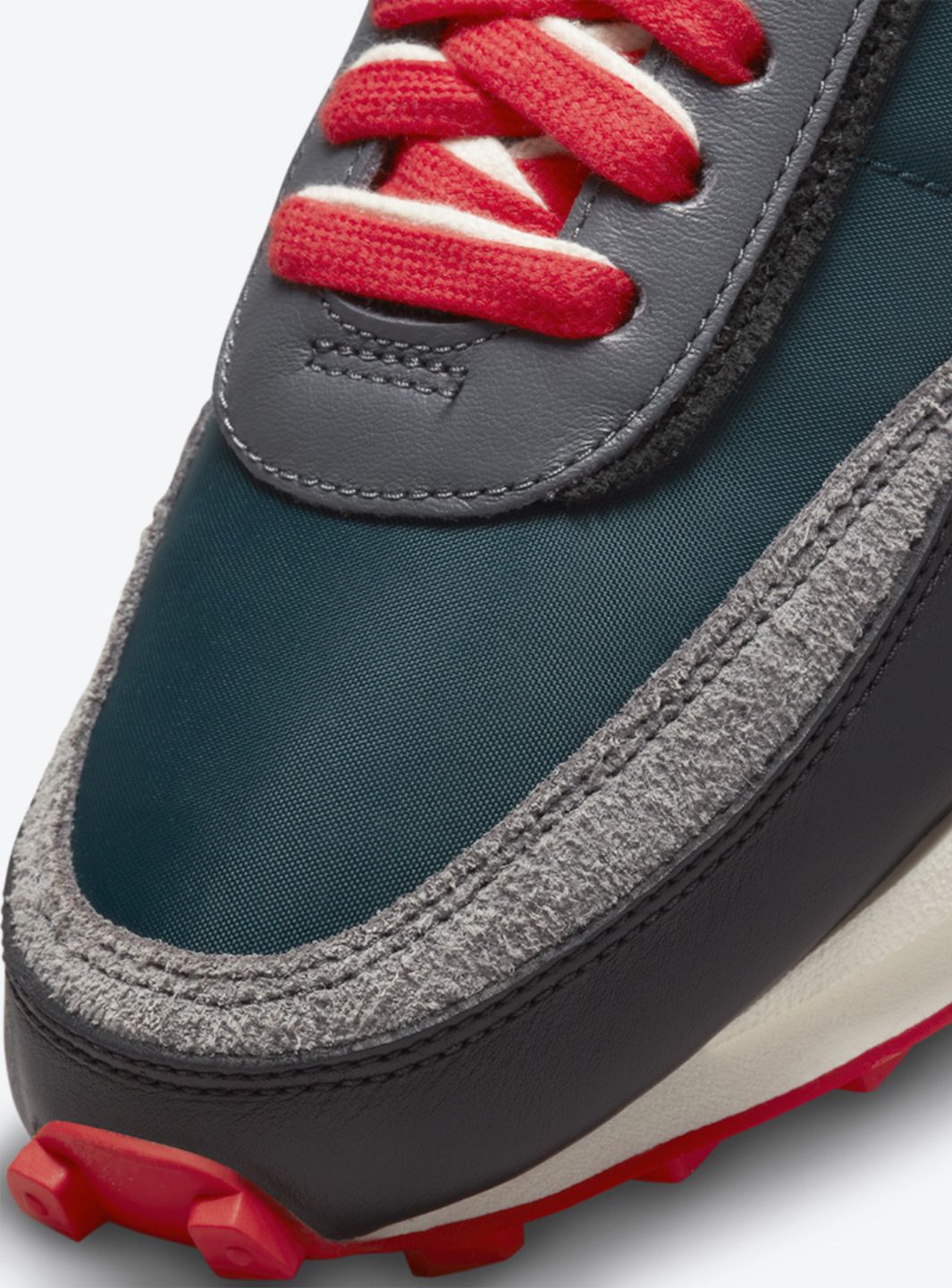 Nike LD Waffle Sacai Undercover Midnight Spruce University Red - DJ4877-300 | ResellZone