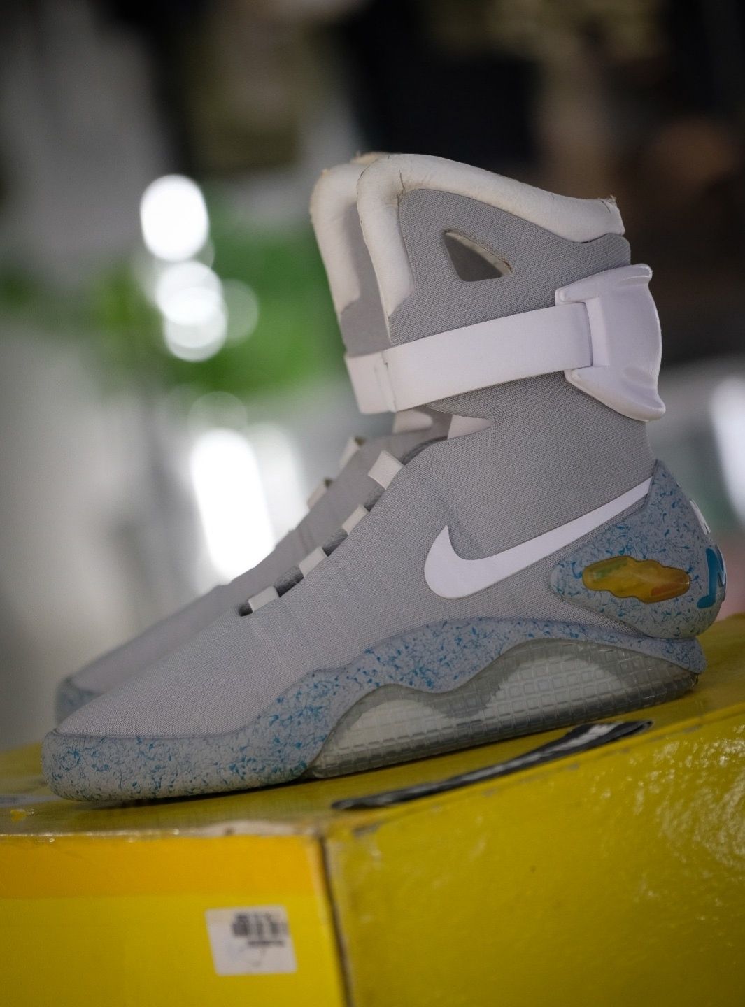 Nike MAG Back to the Future (2011) - 417744-001 | ResellZone