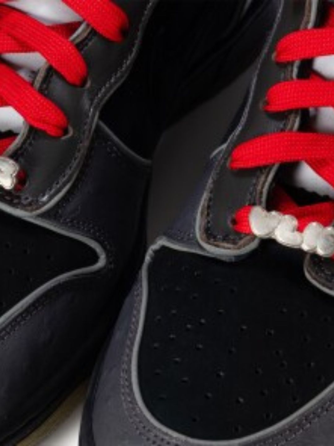 Nike SB Dunk High MF Doom - 313171-004 | ResellZone
