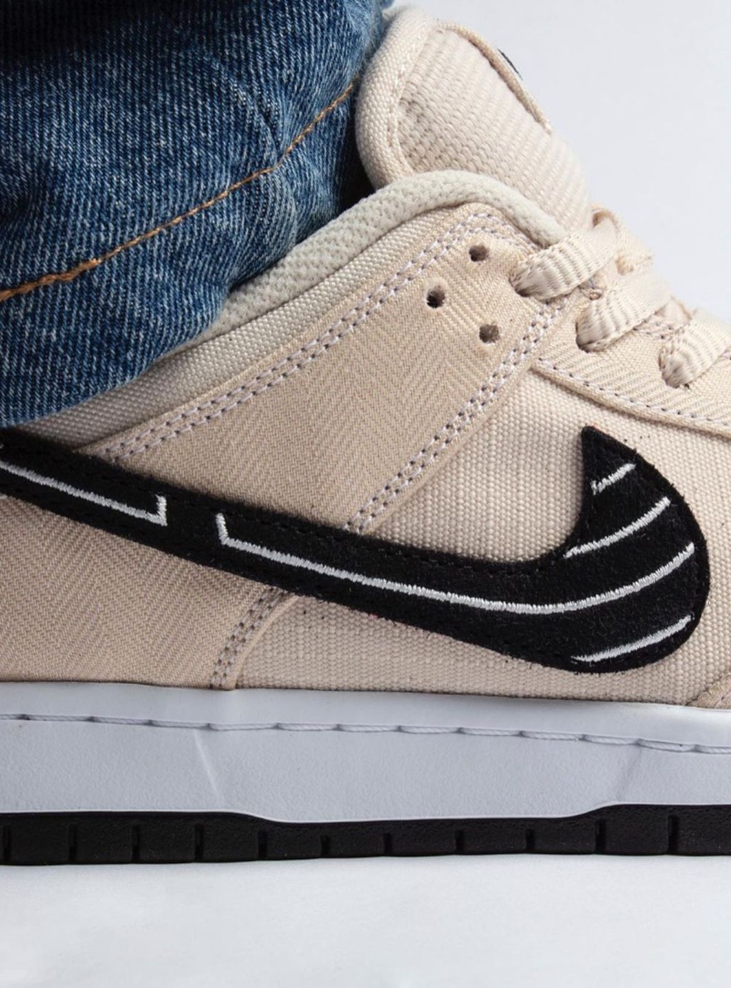 Nike SB Dunk Low Albino & Preto - FD2627-200 | ResellZone