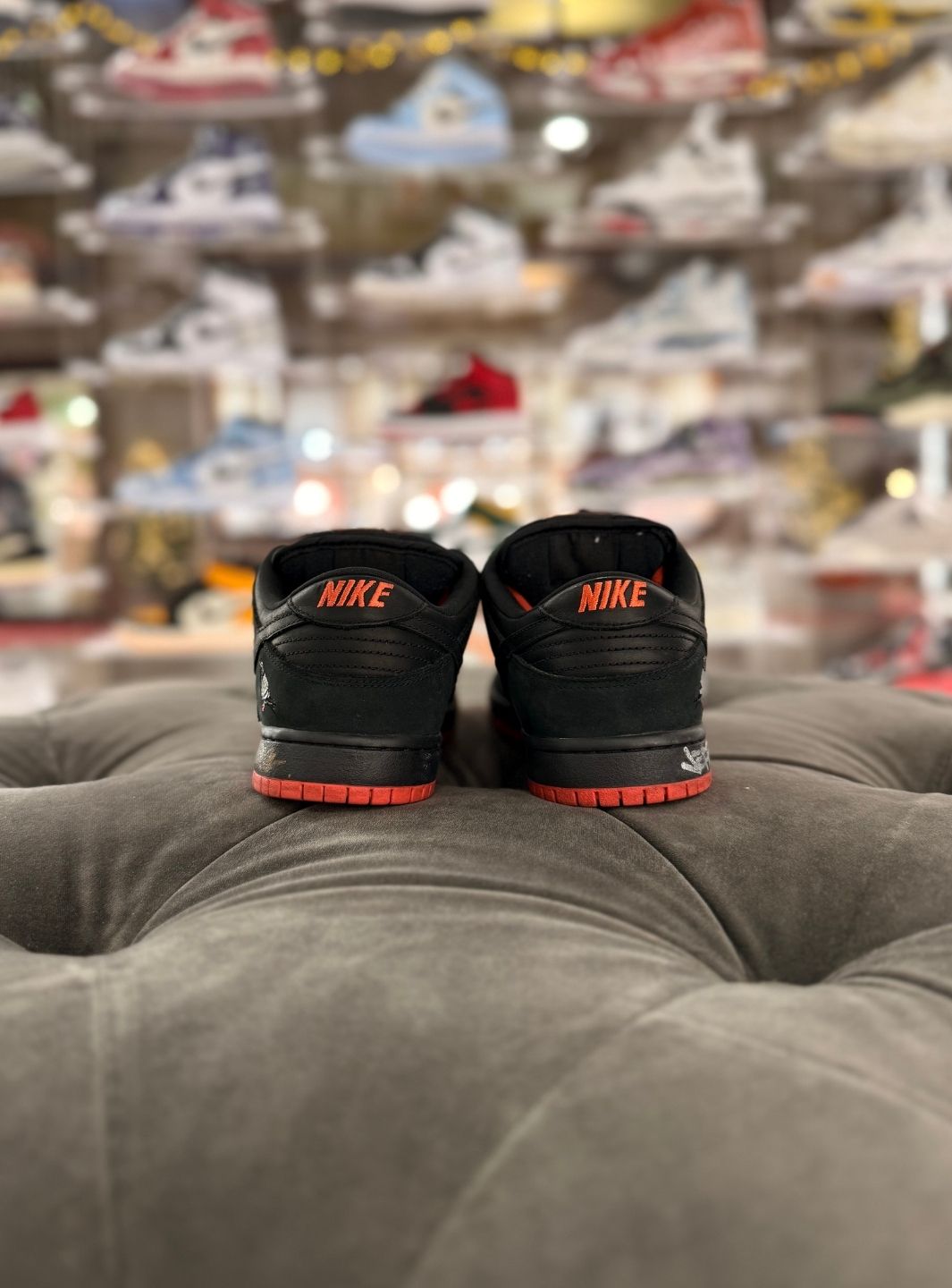 Nike SB Dunk Low Black Pigeon Signed Jeff Staple - Sneakers Usate | ResellZone