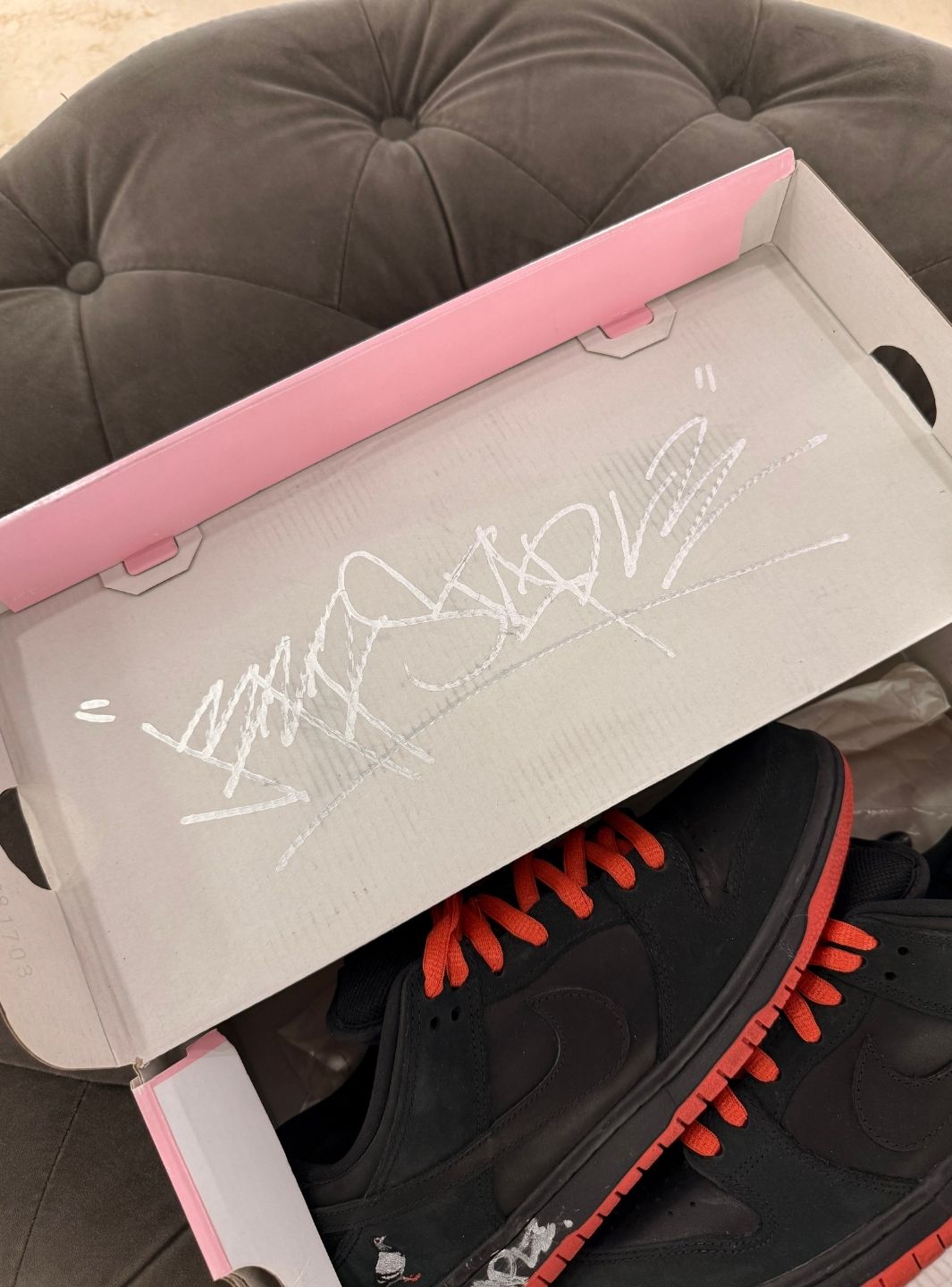 Nike SB Dunk Low Black Pigeon Signed Jeff Staple - Sneakers Usate | ResellZone