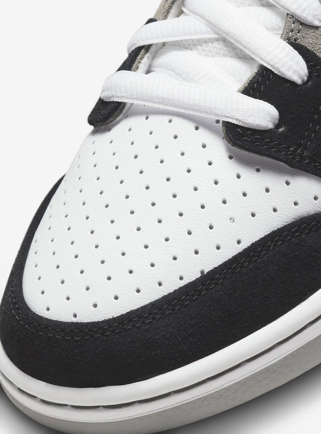 Nike SB Dunk Low Chlorophyll - BQ6817-011 | ResellZone