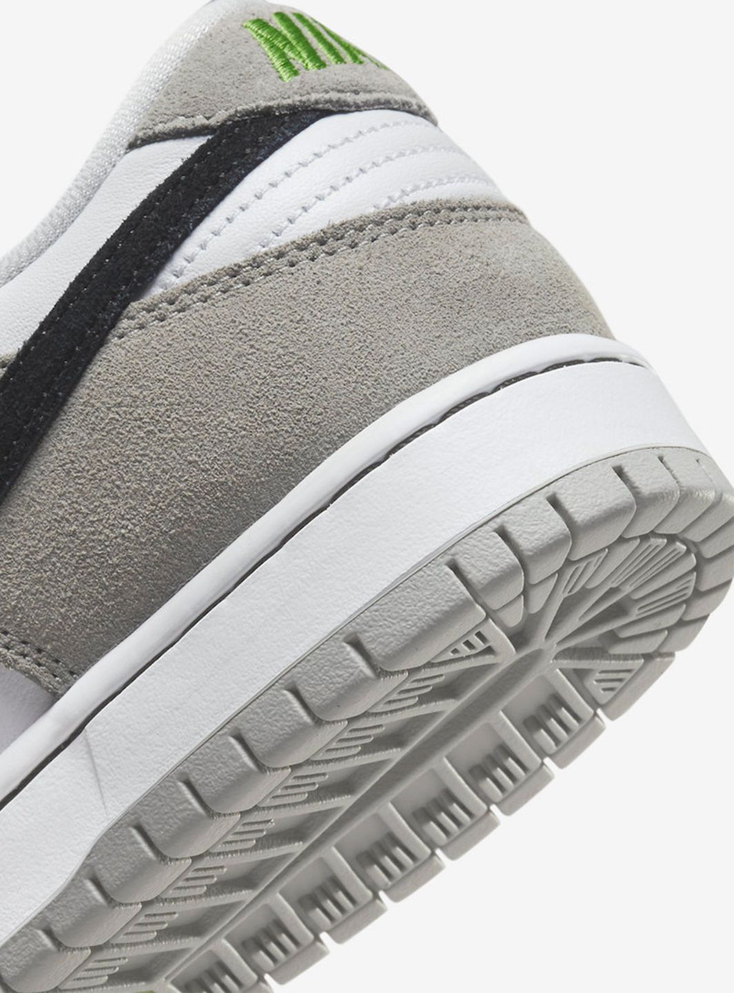 Nike SB Dunk Low Chlorophyll - BQ6817-011 | ResellZone