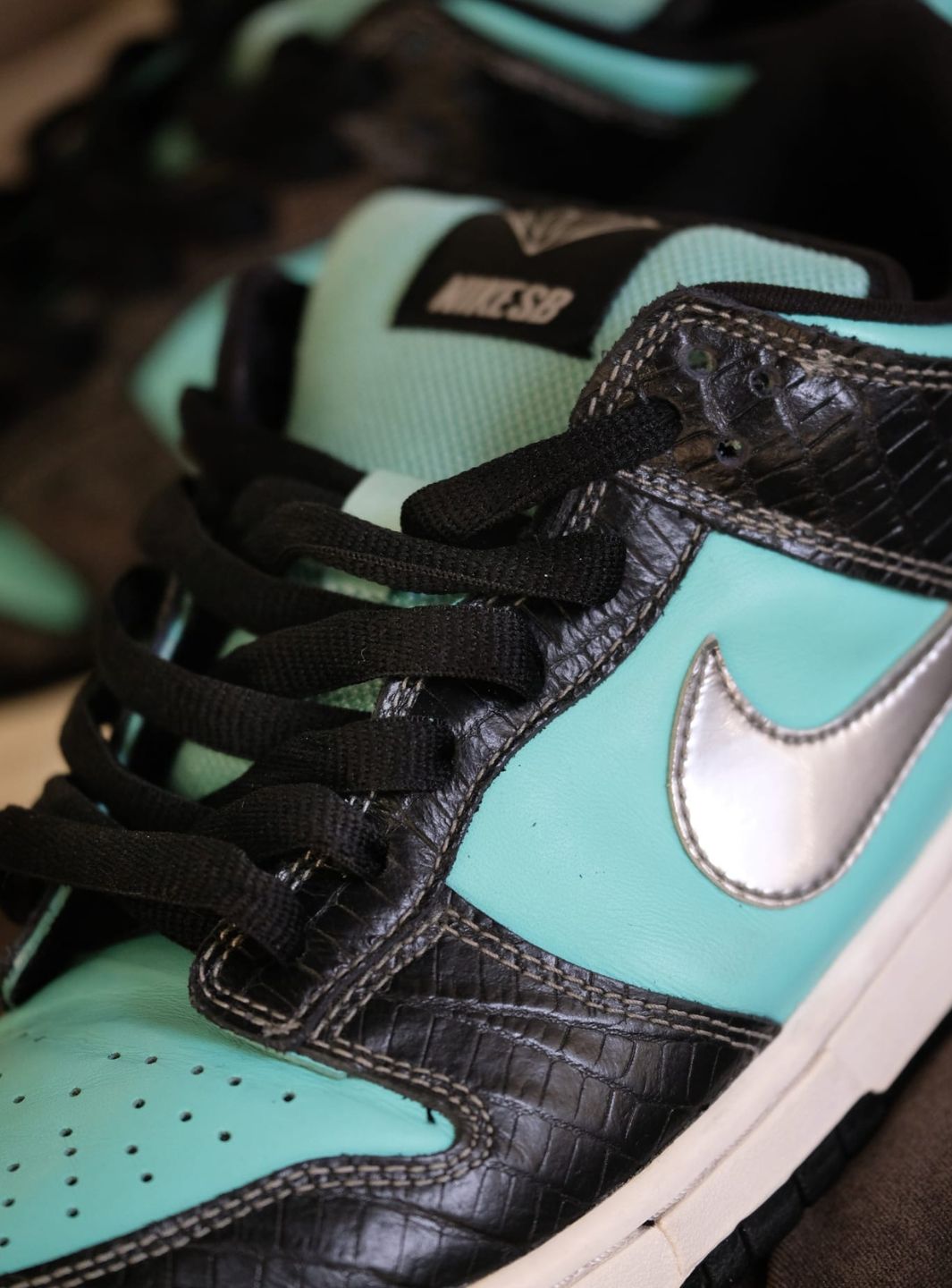Nike SB Dunk Low Diamond Supply Co. - 304292-402 | ResellZone