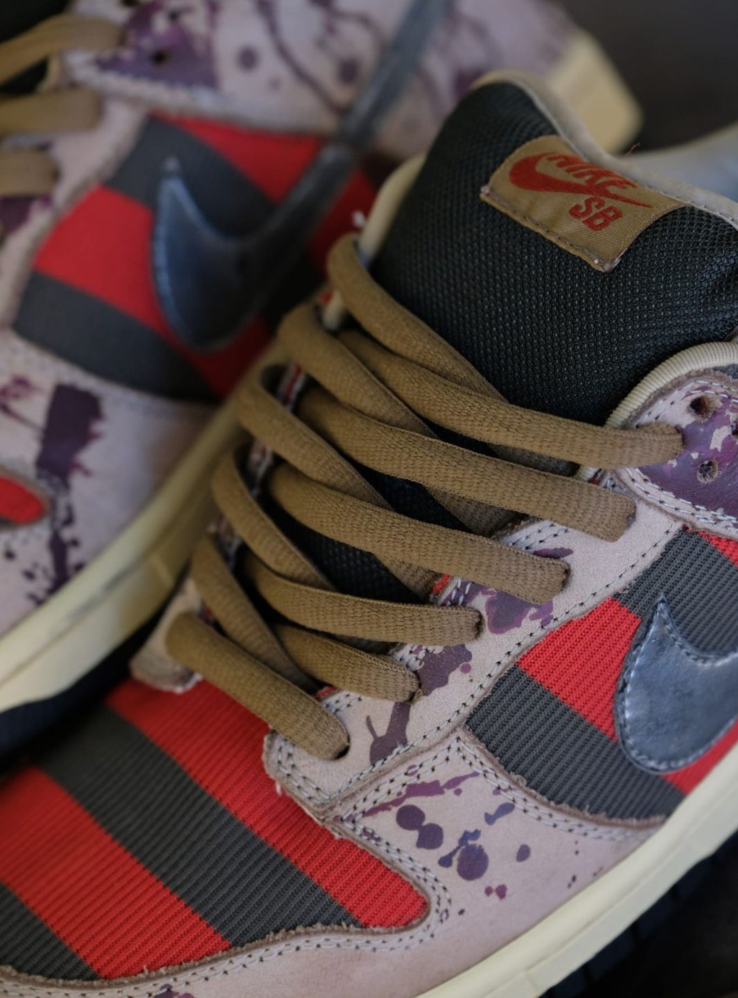 Nike SB Dunk Low Freddy Krueger - 313170-202 | ResellZone