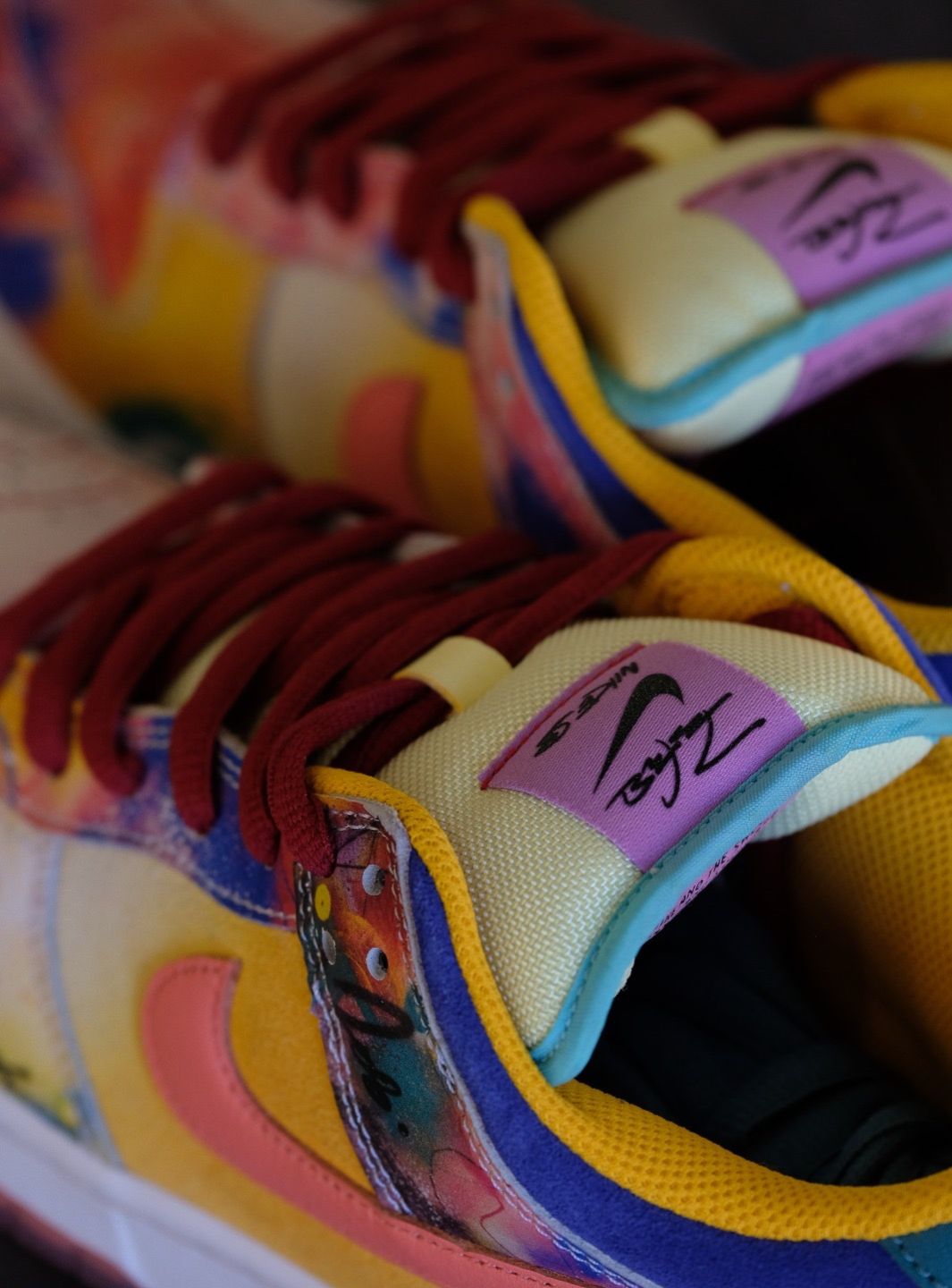 Nike SB Dunk Low Futura Laboratories Sunblush (Friends and Family) - HF6061-700 | ResellZone
