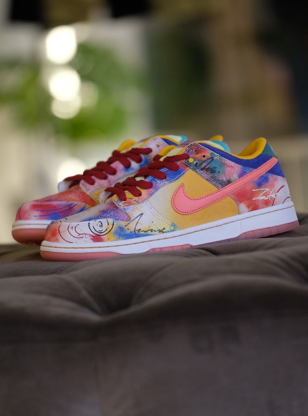 Nike SB Dunk Low Futura Laboratories Sunblush (Friends and Family) - HF6061-700 | ResellZone