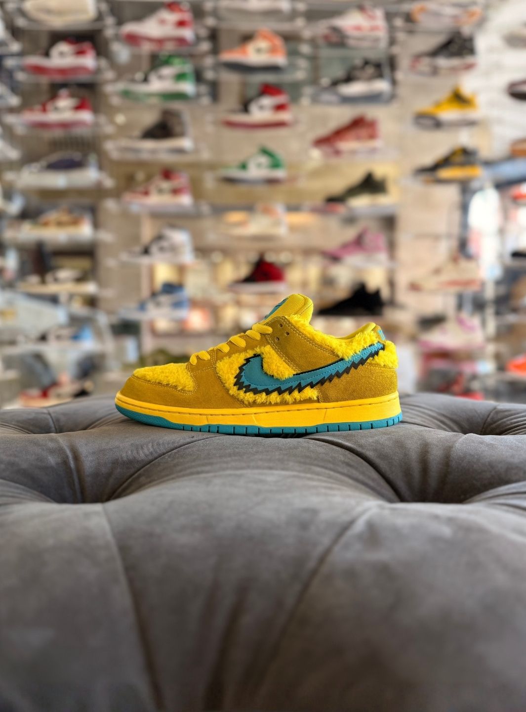 Nike SB Dunk Low Grateful Dead Bears Opti Yellow - Sneakers Usate | ResellZone