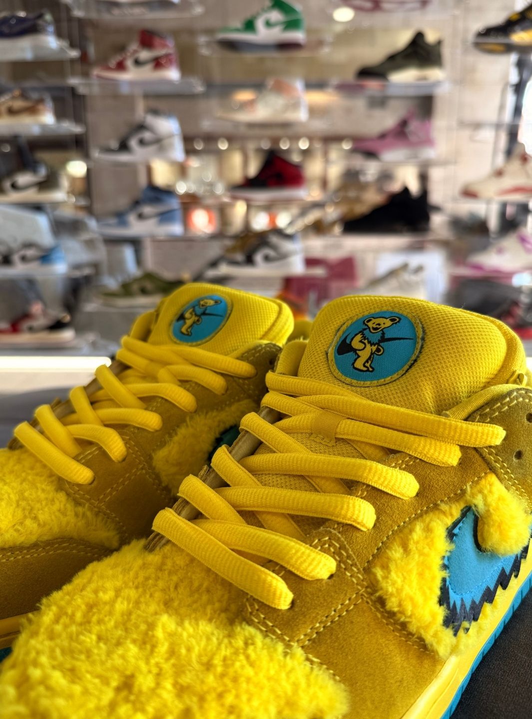 Nike SB Dunk Low Grateful Dead Bears Opti Yellow - Sneakers Usate | ResellZone