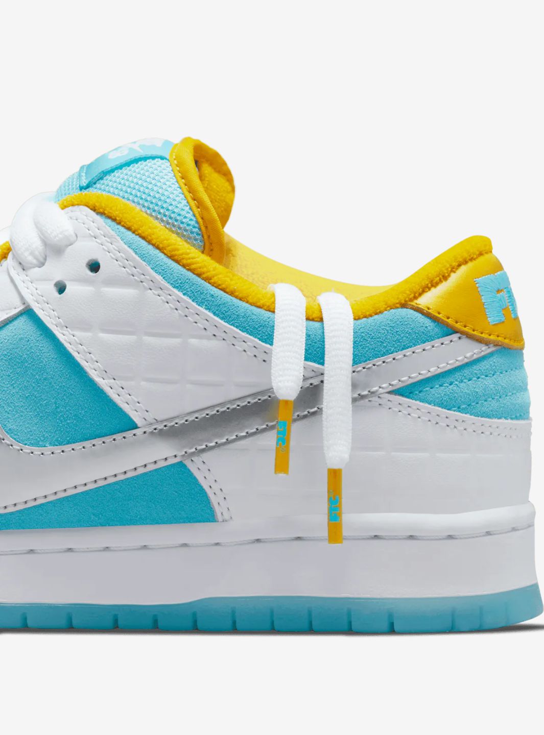 Nike SB Dunk Low Pro FTC Lagoon Pulse (Regular Box) - DH7687-400 | ResellZone