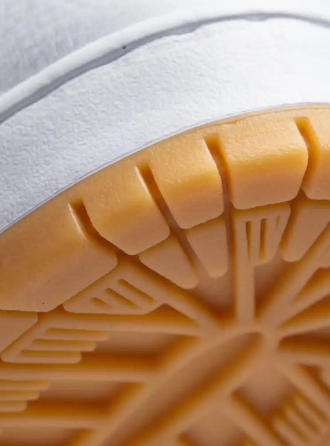 Nike SB Dunk Low Pro White Gum - CD2563-101 | ResellZone