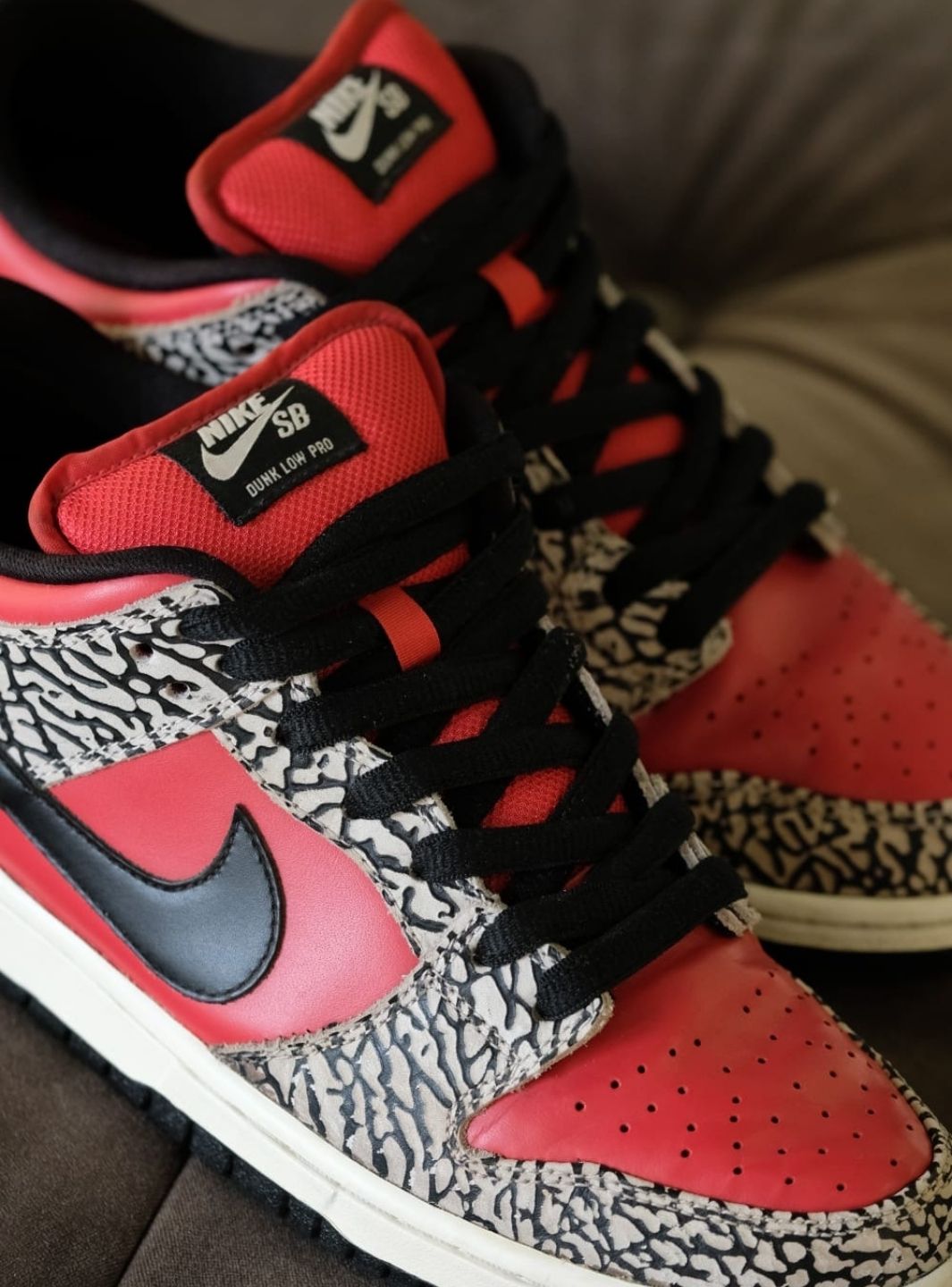 Nike SB Dunk Low Supreme Red Cement (2012) - 313170-600 | ResellZone
