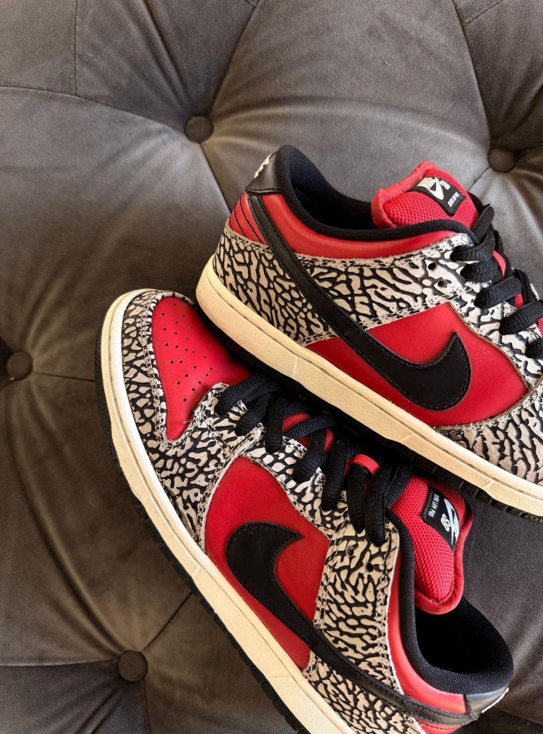 Nike SB Dunk Low Supreme Red Cement (2012) - Sneakers Usate | ResellZone
