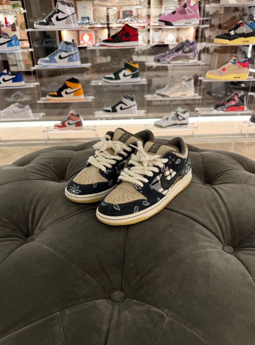Nike SB Dunk Low Travis Scott - Sneakers Usate | ResellZone