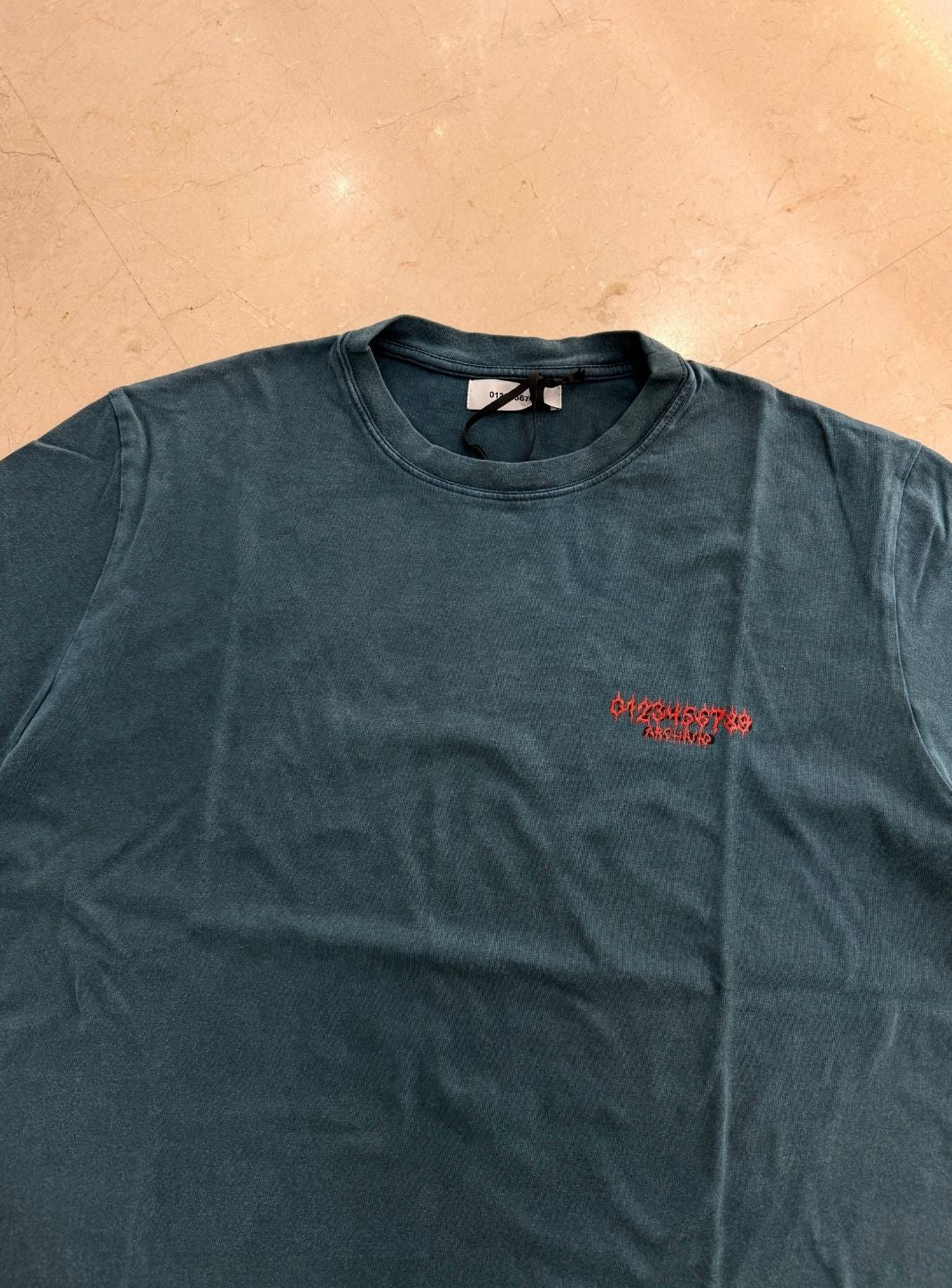 Numeri Archivio T-Shirt Deep Teal Green Red | ResellZone