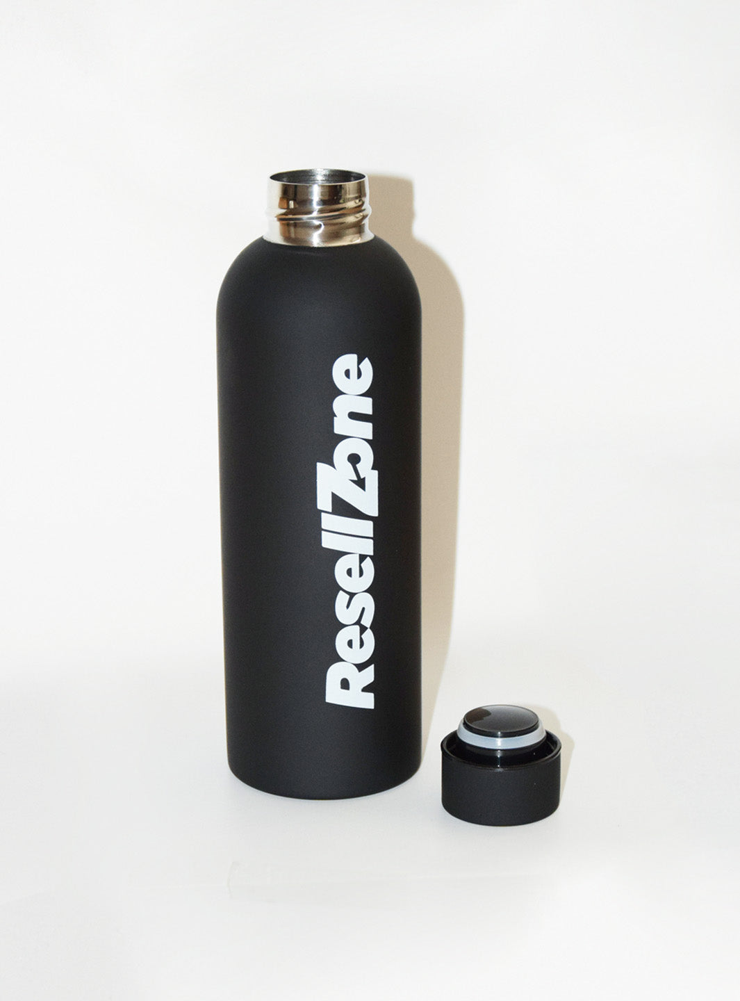 SteelFlow Matte Black Water Bottle, 500ml | ResellZone