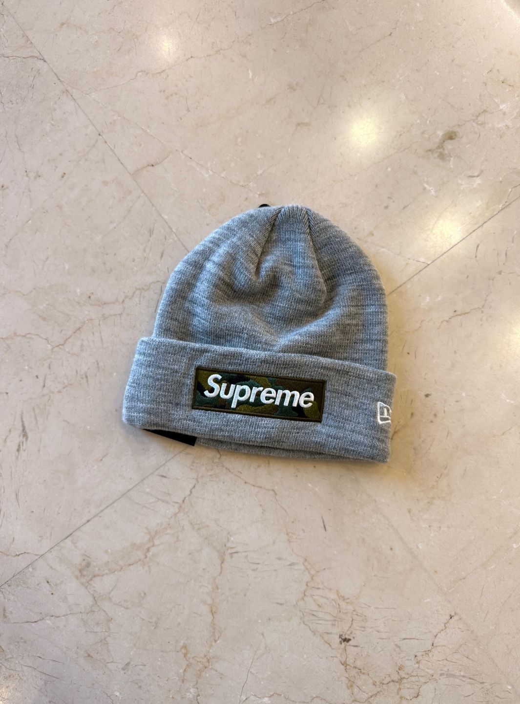 Supreme New Era Box Logo Beanie Heather Grey (FW23) | ResellZone