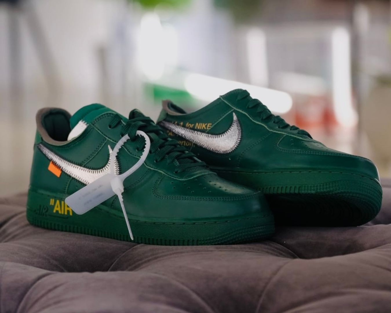 Air Force 1 Low “Virgil Abloh Archives Codes – Pine Green”: la sneaker Friends & Family che segna una nuova era