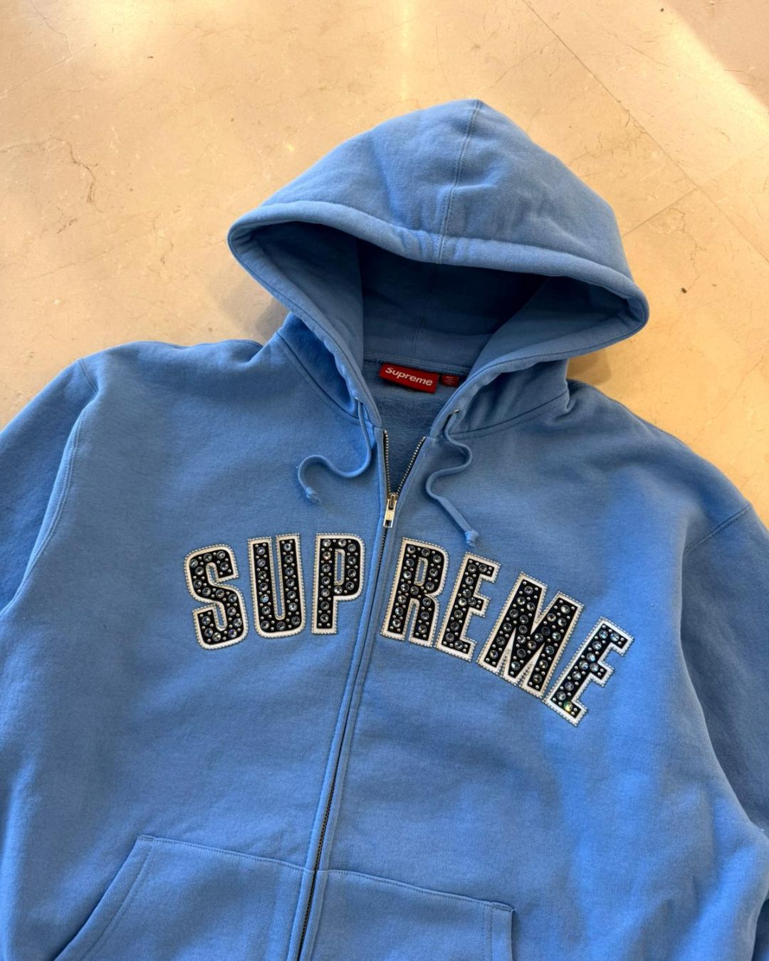 Felpe con Zip | Acquista Zip Hoodie per Uomo e Donna | ResellZone