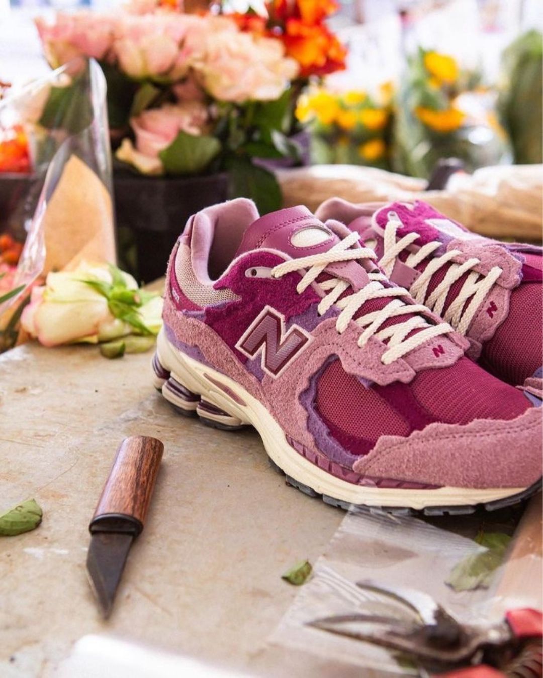 New Balance 2002r | Sneakers New Balance per Uomo e Donna | ResellZone