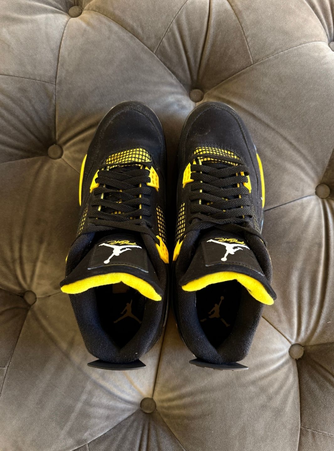 Air Jordan 4 Retro Thunder Yellow - Sneakers Usate | ResellZone