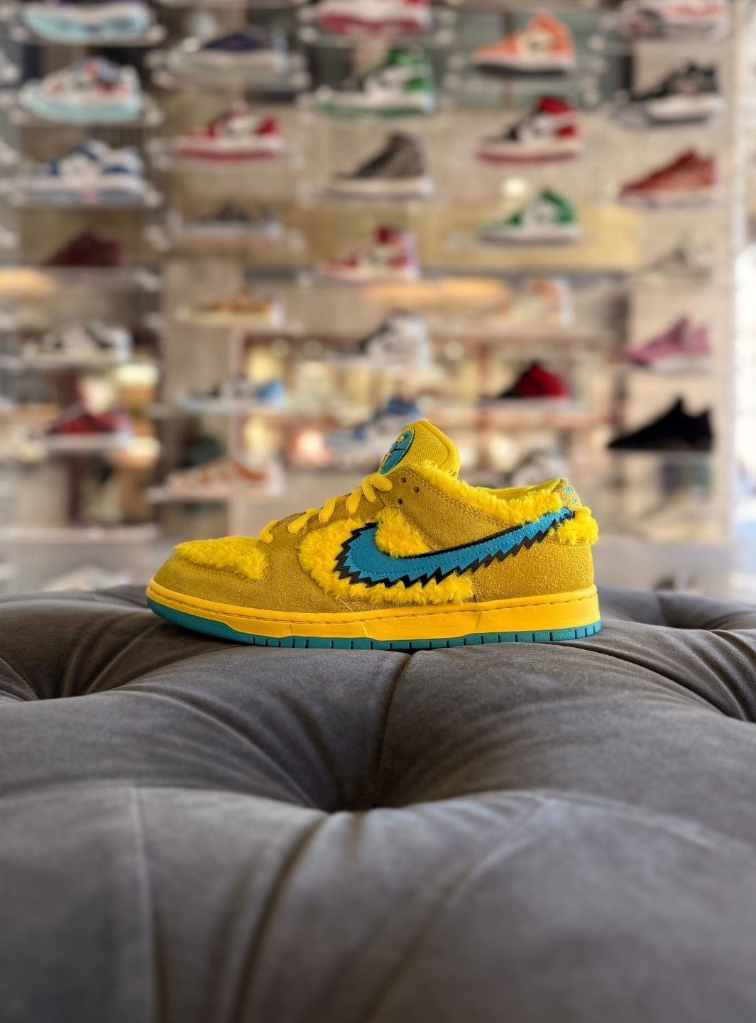 Nike SB Dunk Low Grateful Dead Bears Opti Yellow - Sneakers Usate | ResellZone